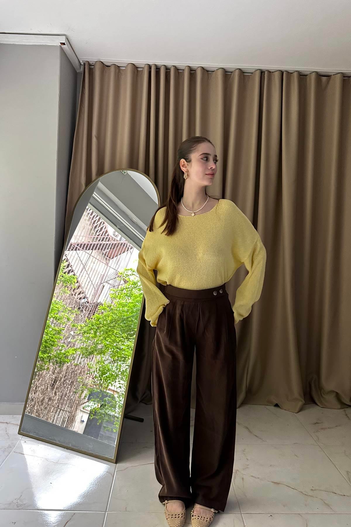 BEL DÜĞME DETAY PİLELİ TENCEL PANTOLON