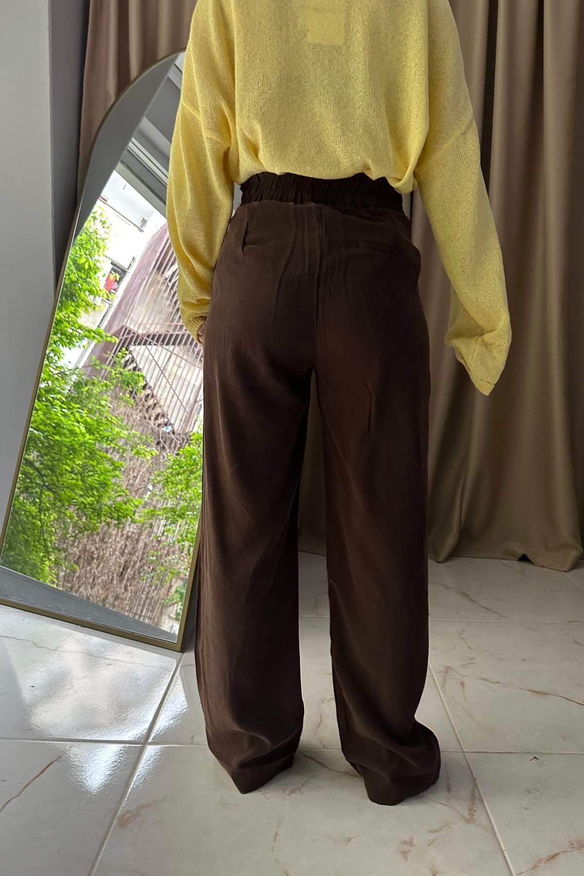 BEL DÜĞME DETAY PİLELİ TENCEL PANTOLON