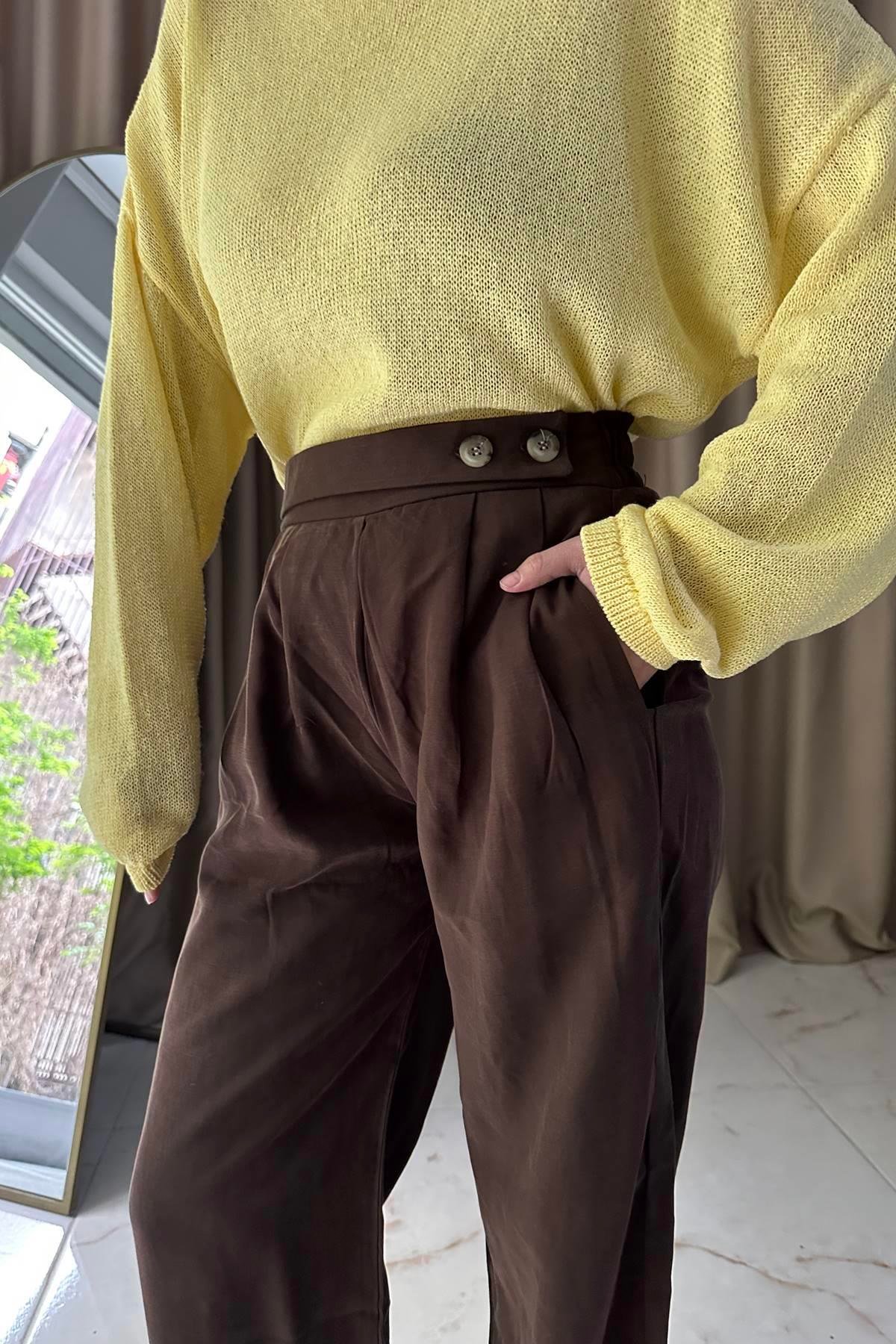 BEL DÜĞME DETAY PİLELİ TENCEL PANTOLON