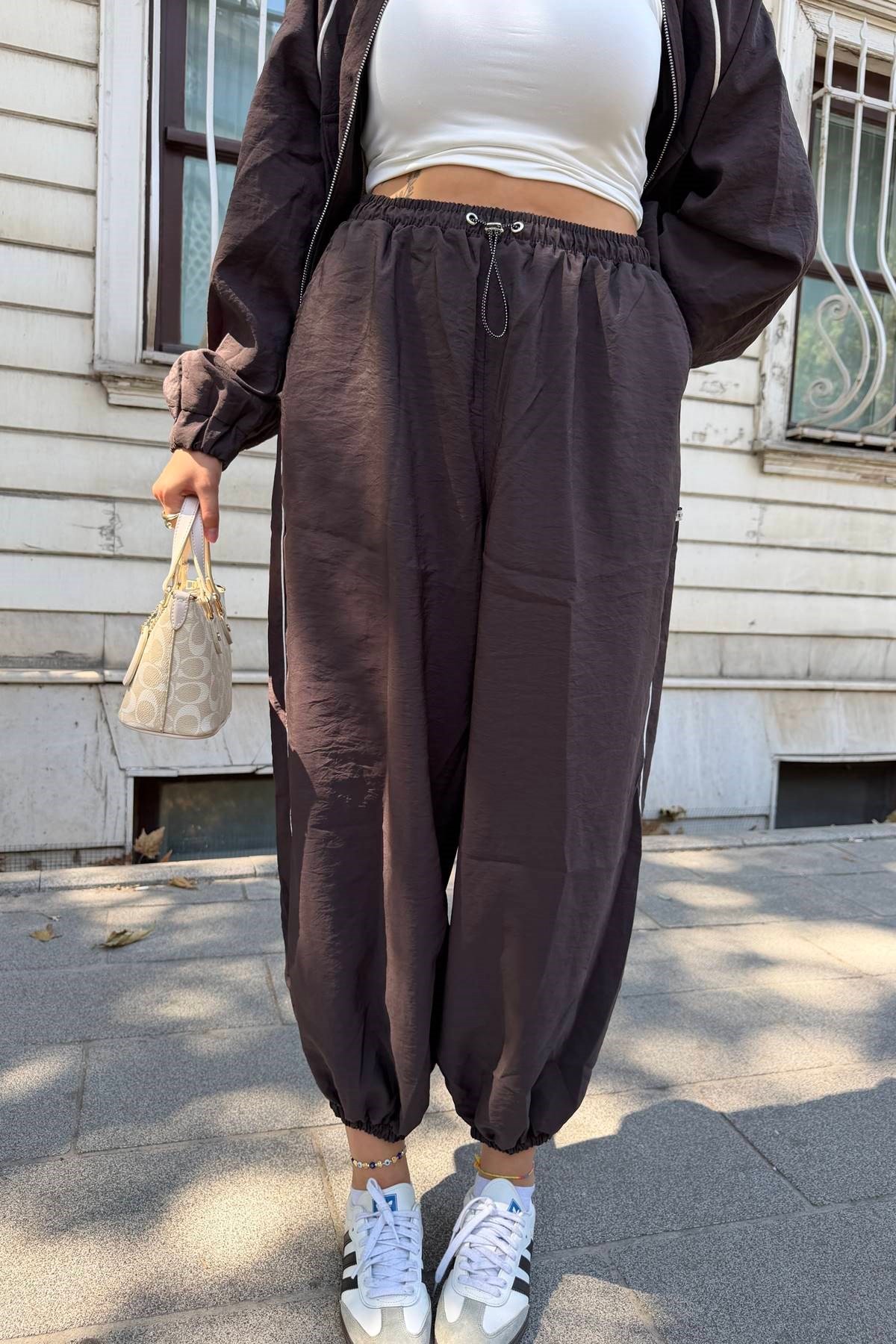BİYE DETAYLI PANTOLON