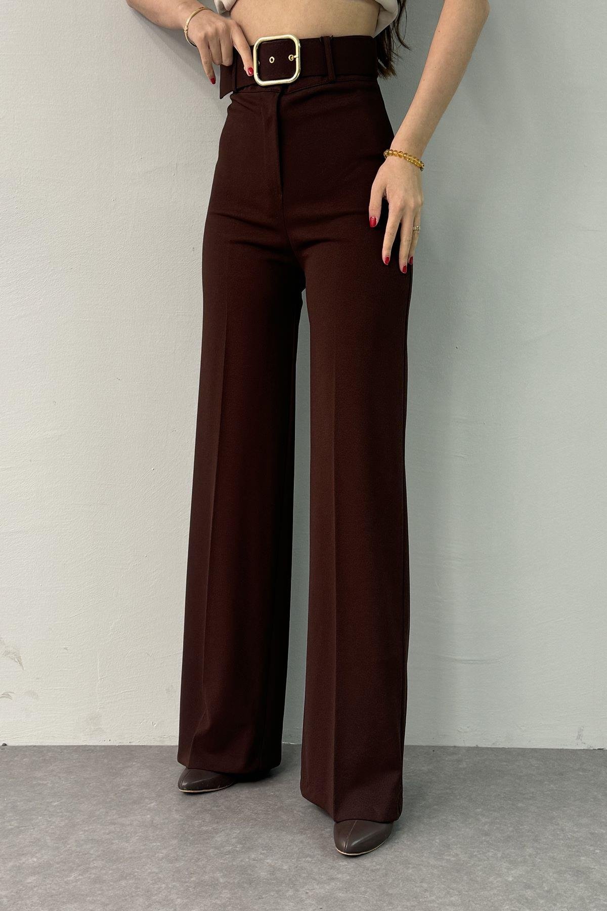 BOL PAÇA KEMERLİ PANTALON