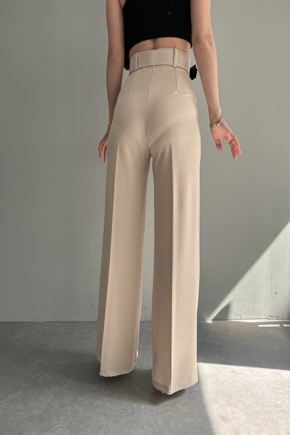 BOL PAÇA KEMERLİ PANTALON