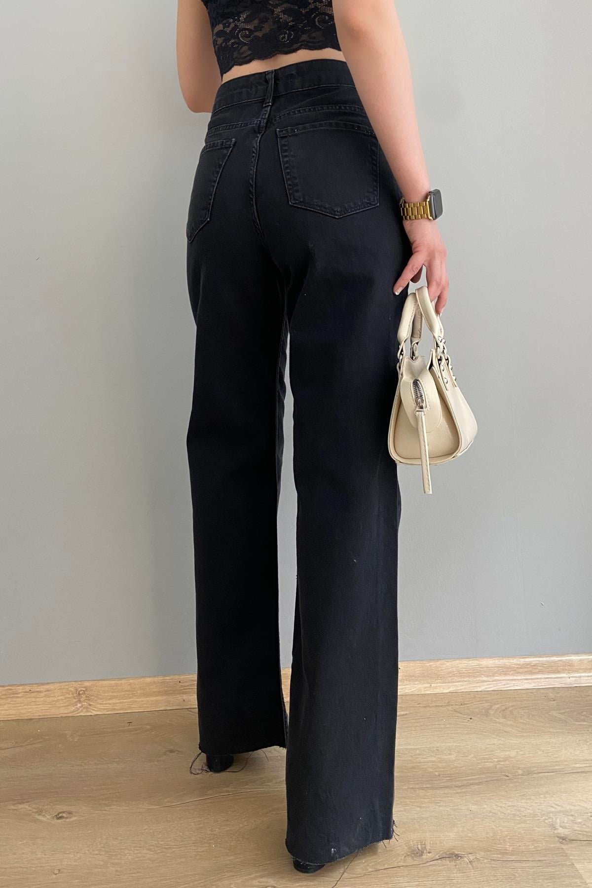 BOL PAÇA KESİK PANTALON