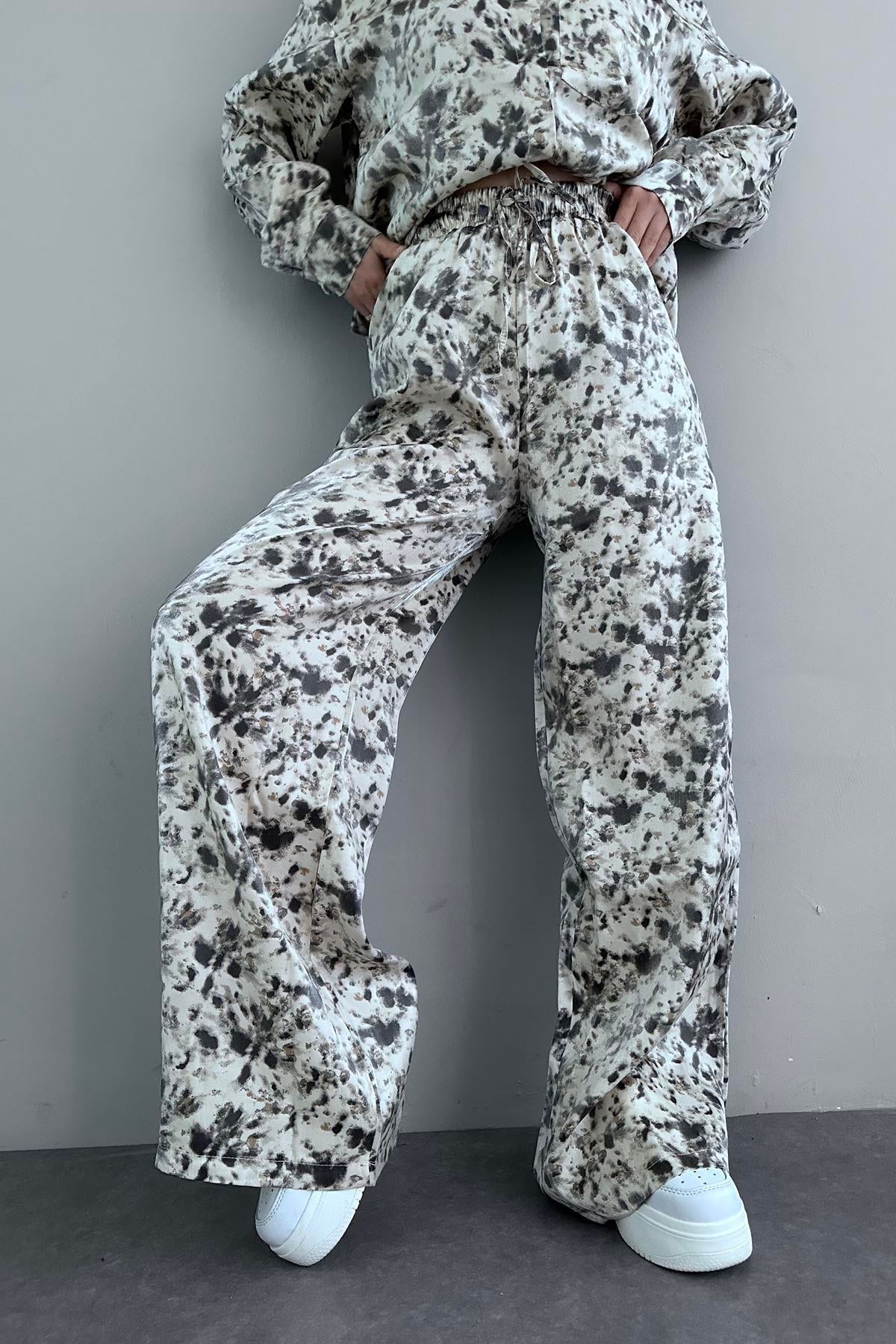 DESENLİ SATEN PANTOLON