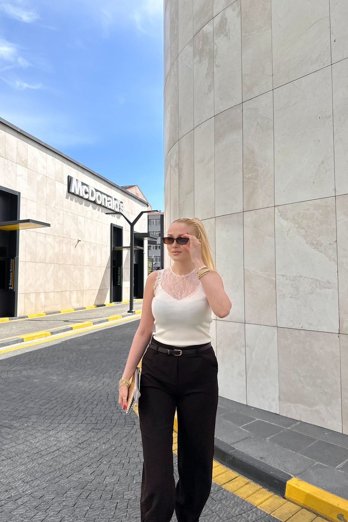 KEMERLİ DUBLE PAÇA PANTOLON