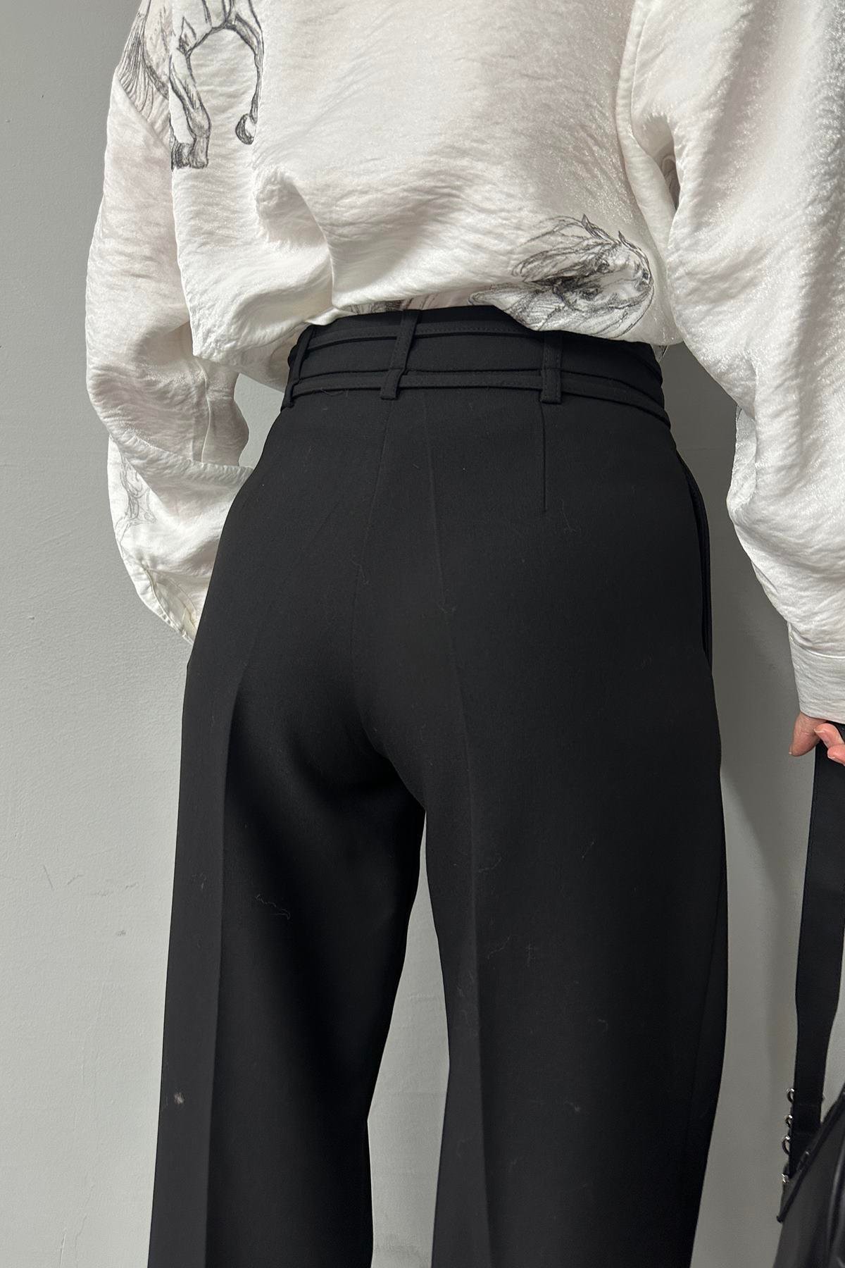 KEMERLİ GENİŞ PAÇA PANTOLON