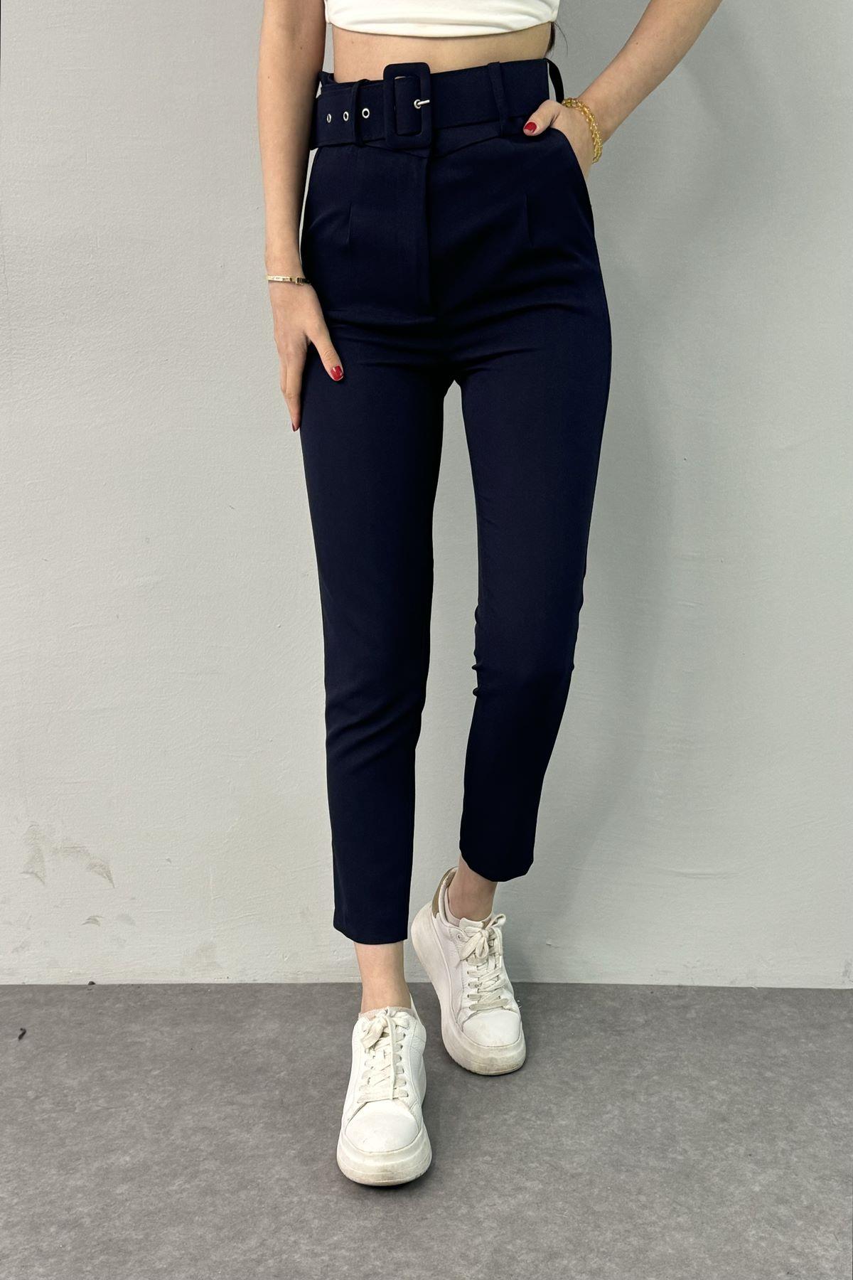 KEMERLİ TEK PİLE PANTALON
