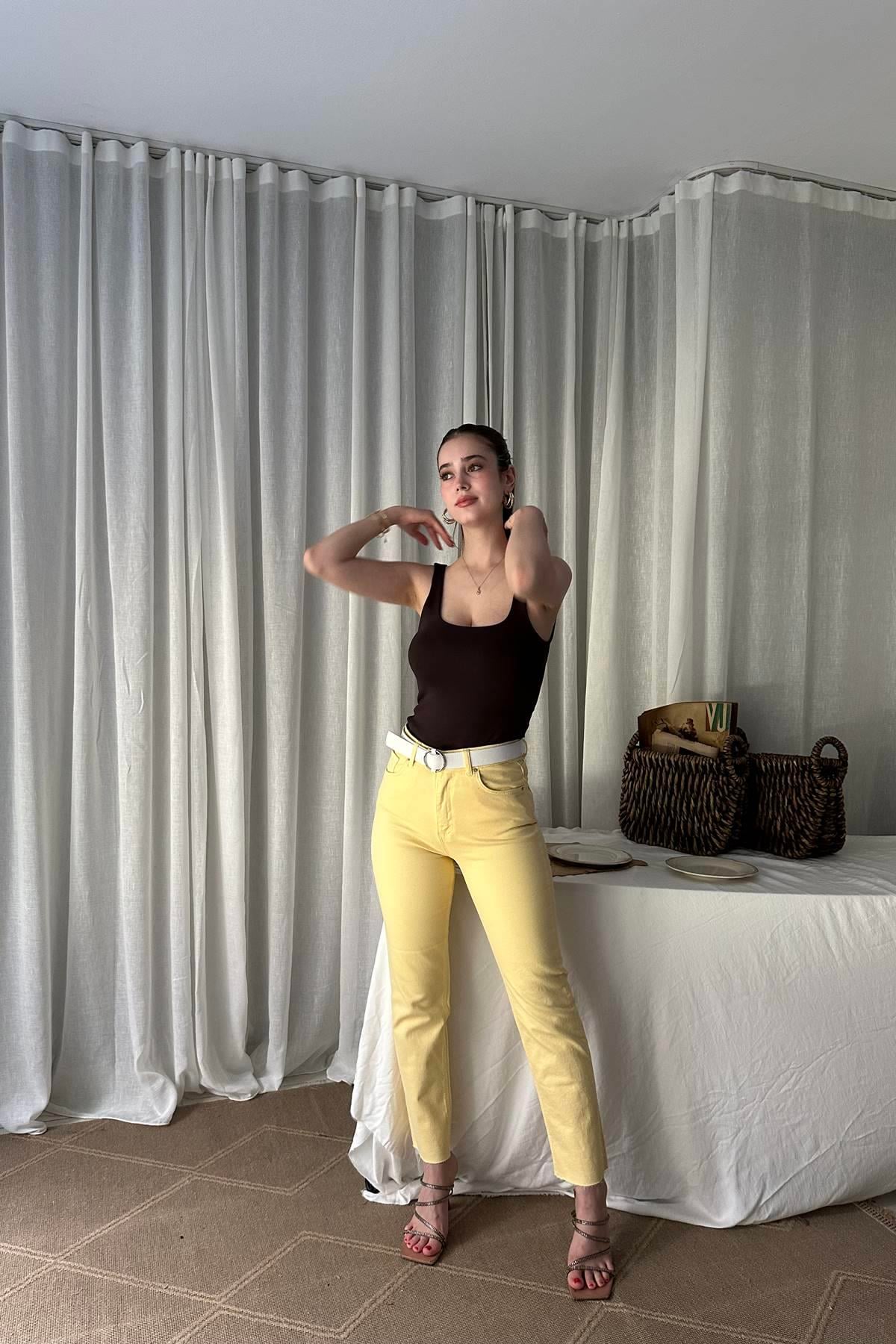 LİKRALI KEMERLI KOT PANTOLON