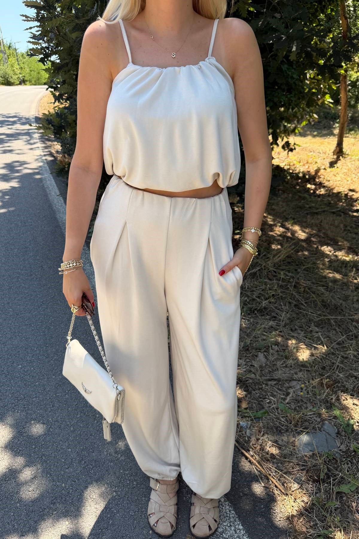 ASKILI BLUZ ŞALVAR TAKIM