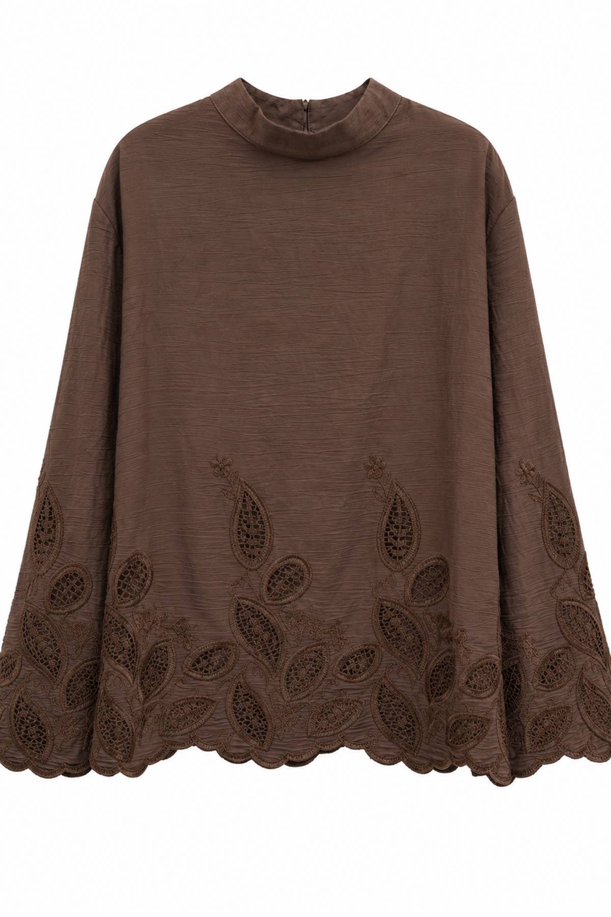 ETEĞİ BRODE İŞLEMELİ BLUZ PANTOLON TAKIM