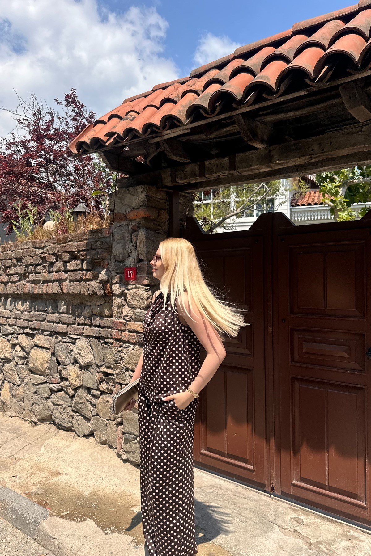 PUANTİYE DESEN DEGAJE YAKA BLUZ PANTOLON TAKIM