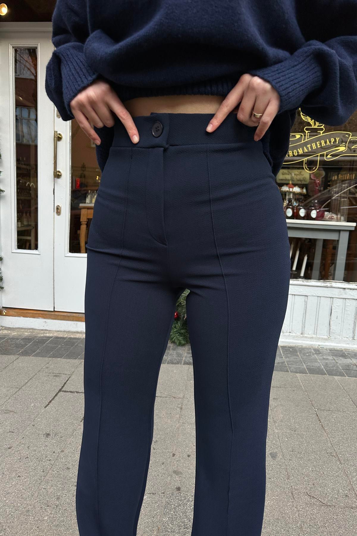 ÖNÜ ÇİMALI KREP PANTOLON