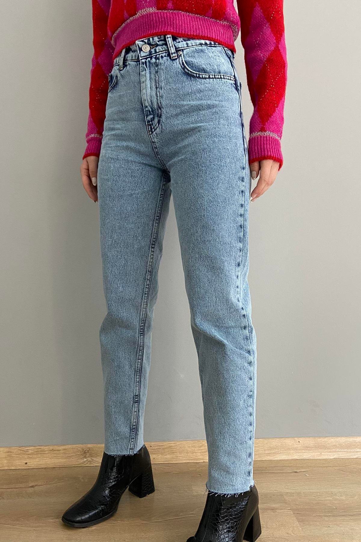 PAÇA KESİK MOM KOT PANTOLON