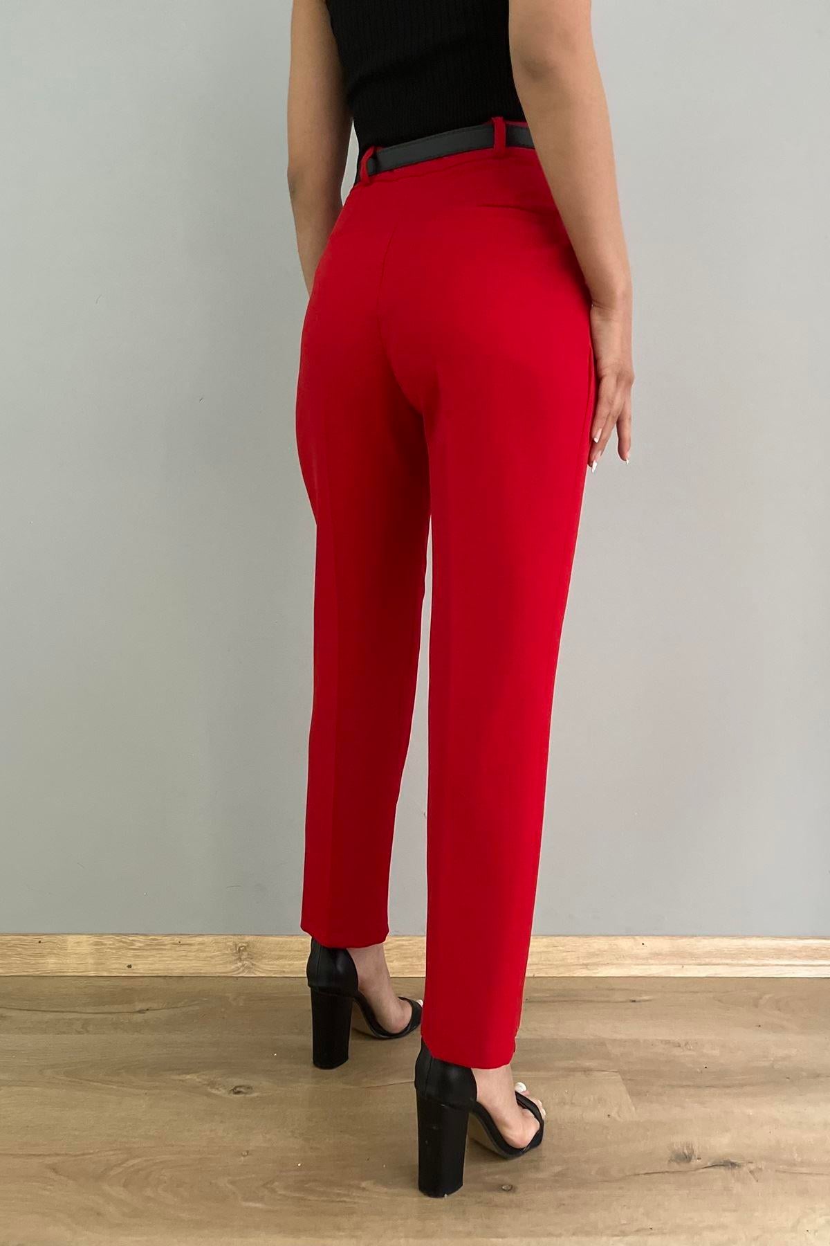 PAÇA YIRTMAÇLI KEMERLİ PANTALON