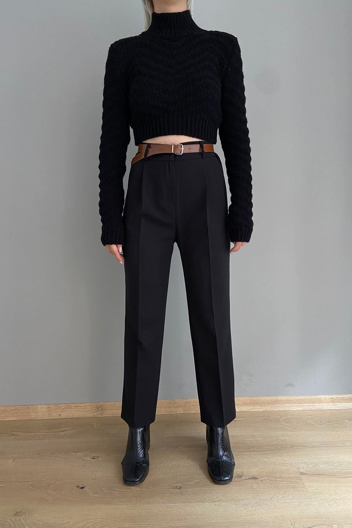 PAÇA YIRTMAÇLI KEMERLİ PANTALON