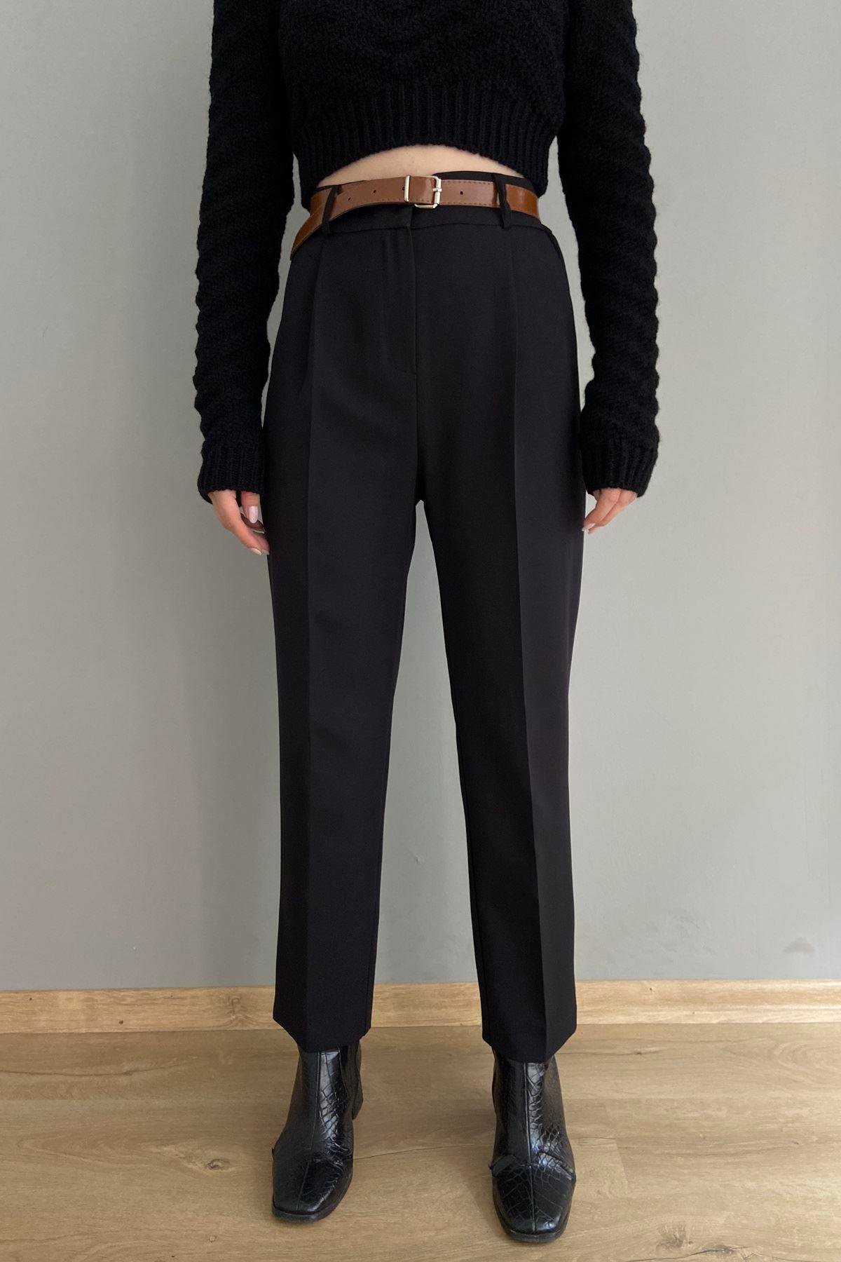 PAÇA YIRTMAÇLI KEMERLİ PANTALON