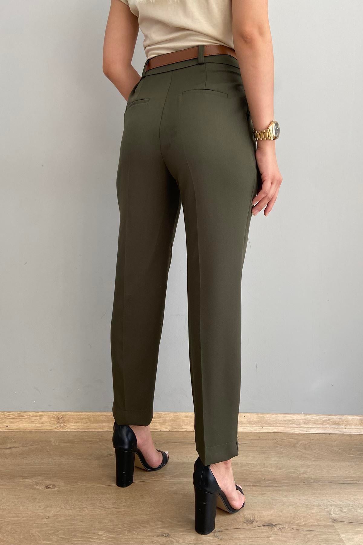 PAÇA YIRTMAÇLI KEMERLİ PANTALON