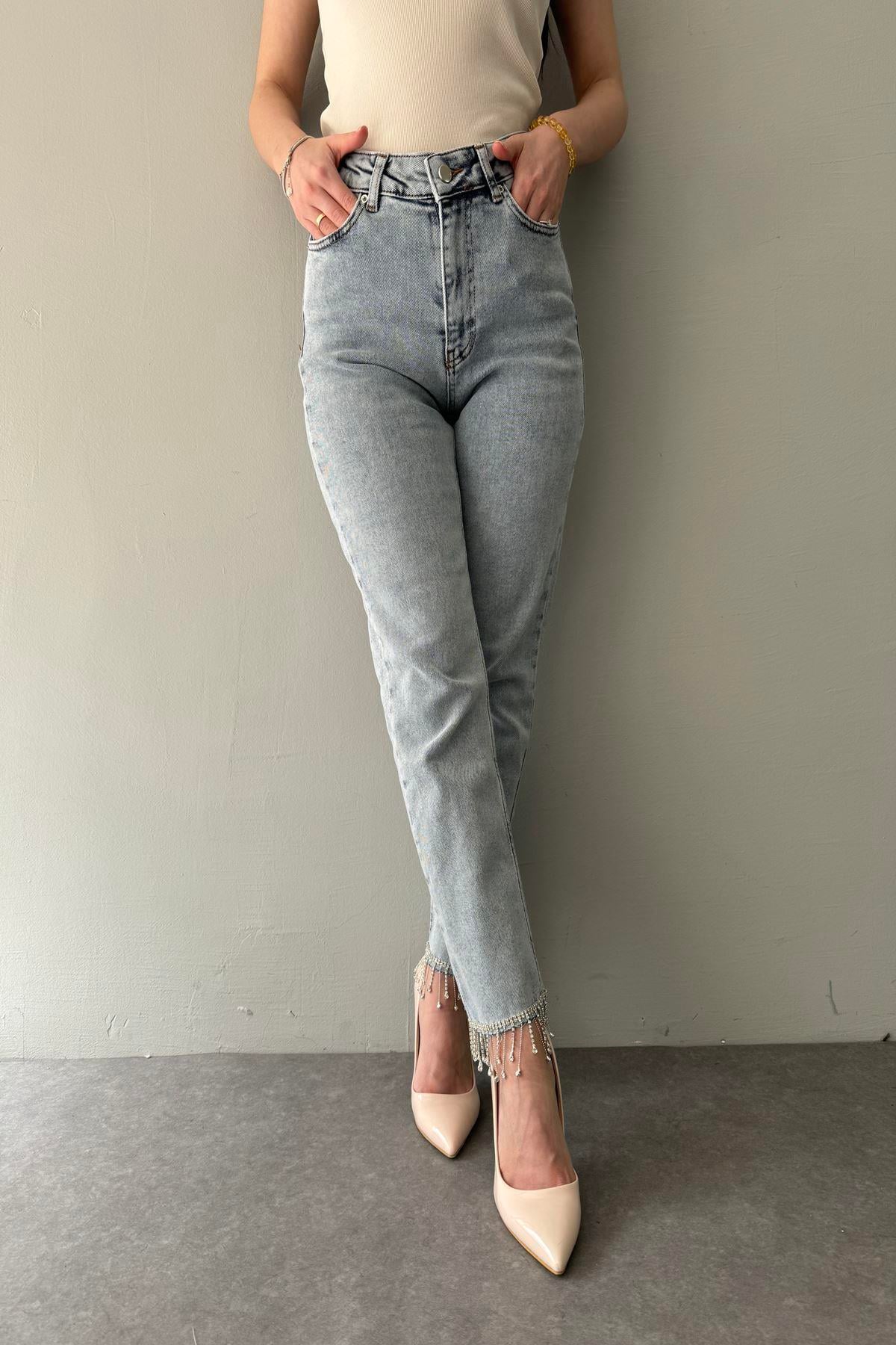 PAÇASI TAŞLI DİKİŞSİZ MOM PANTOLON