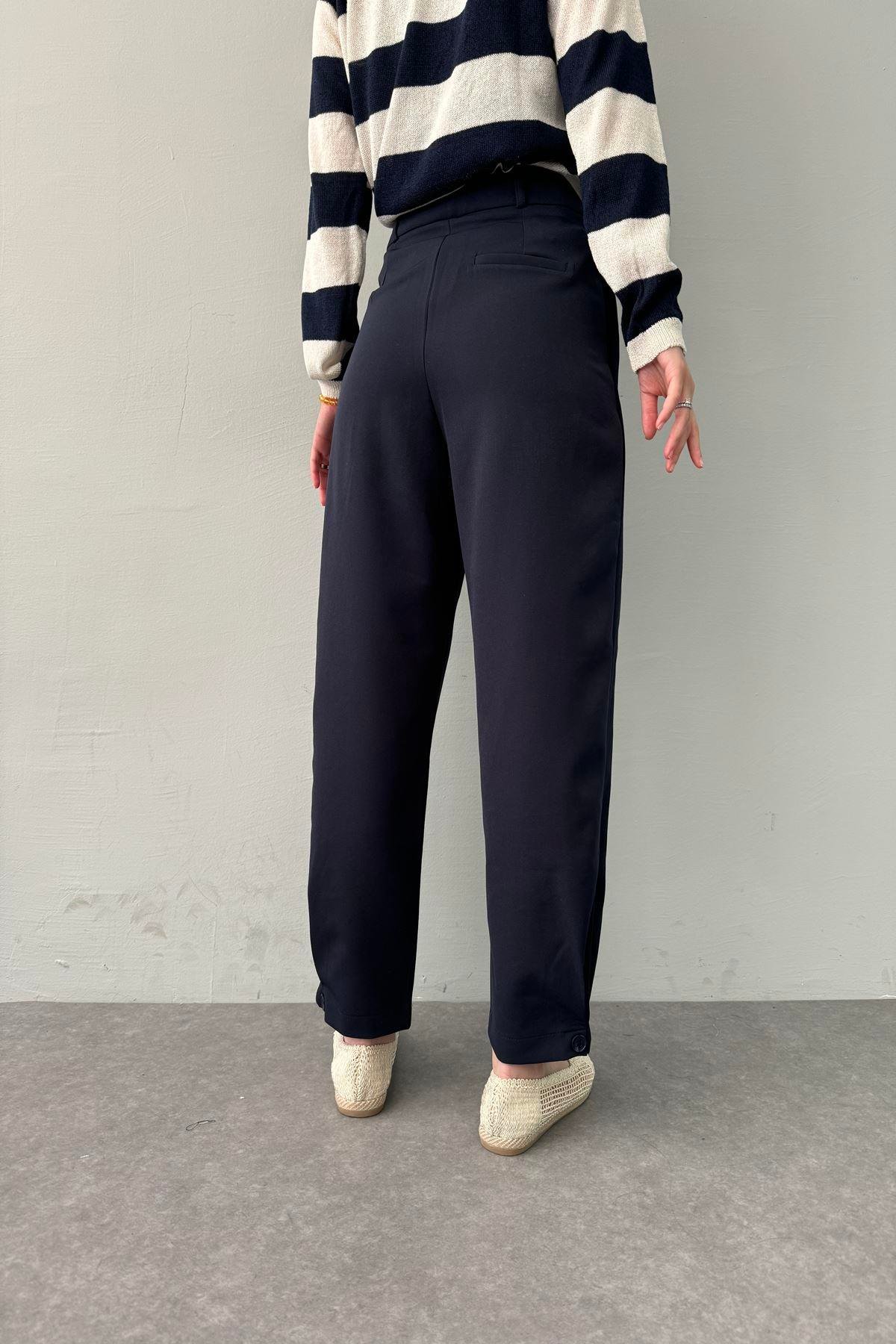 PİLE DETAYLI PANTOLON