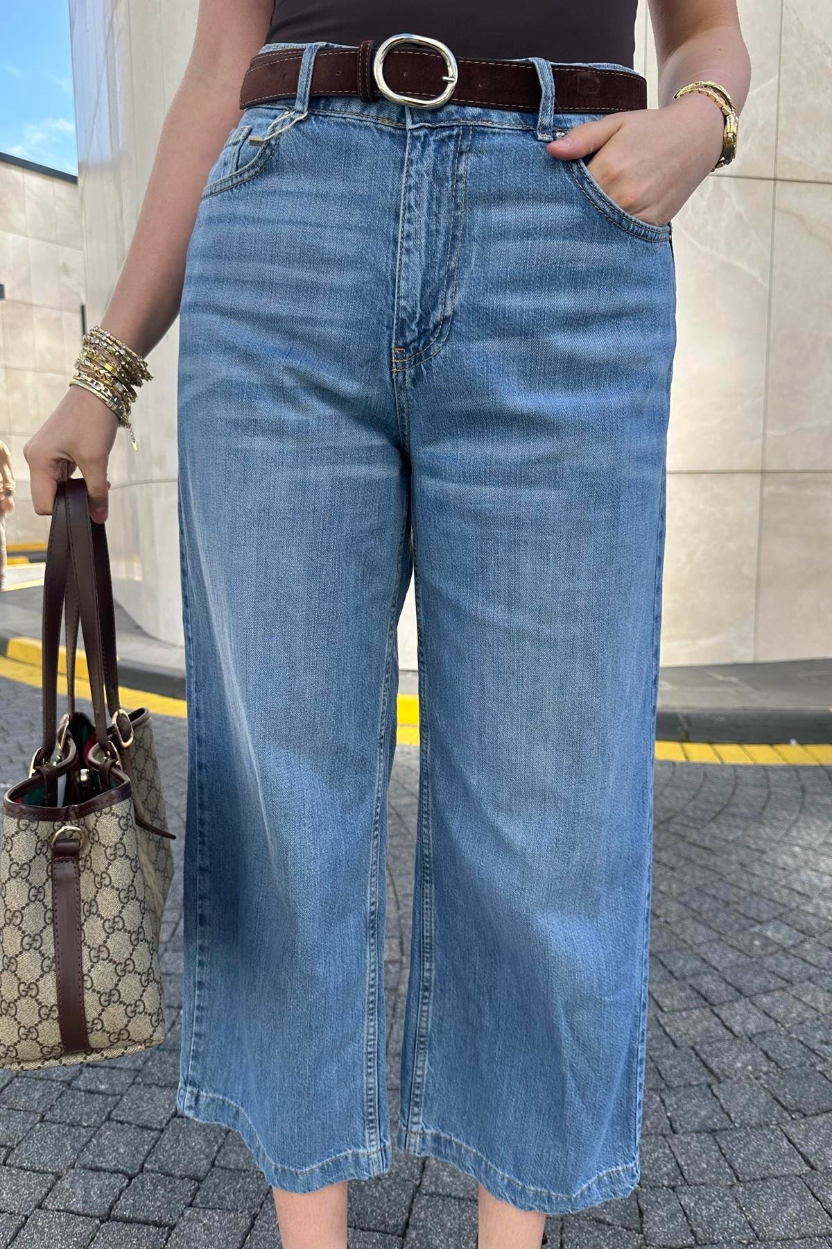 TENCEL KUMAŞ KEMERLİ KISA PANTLON