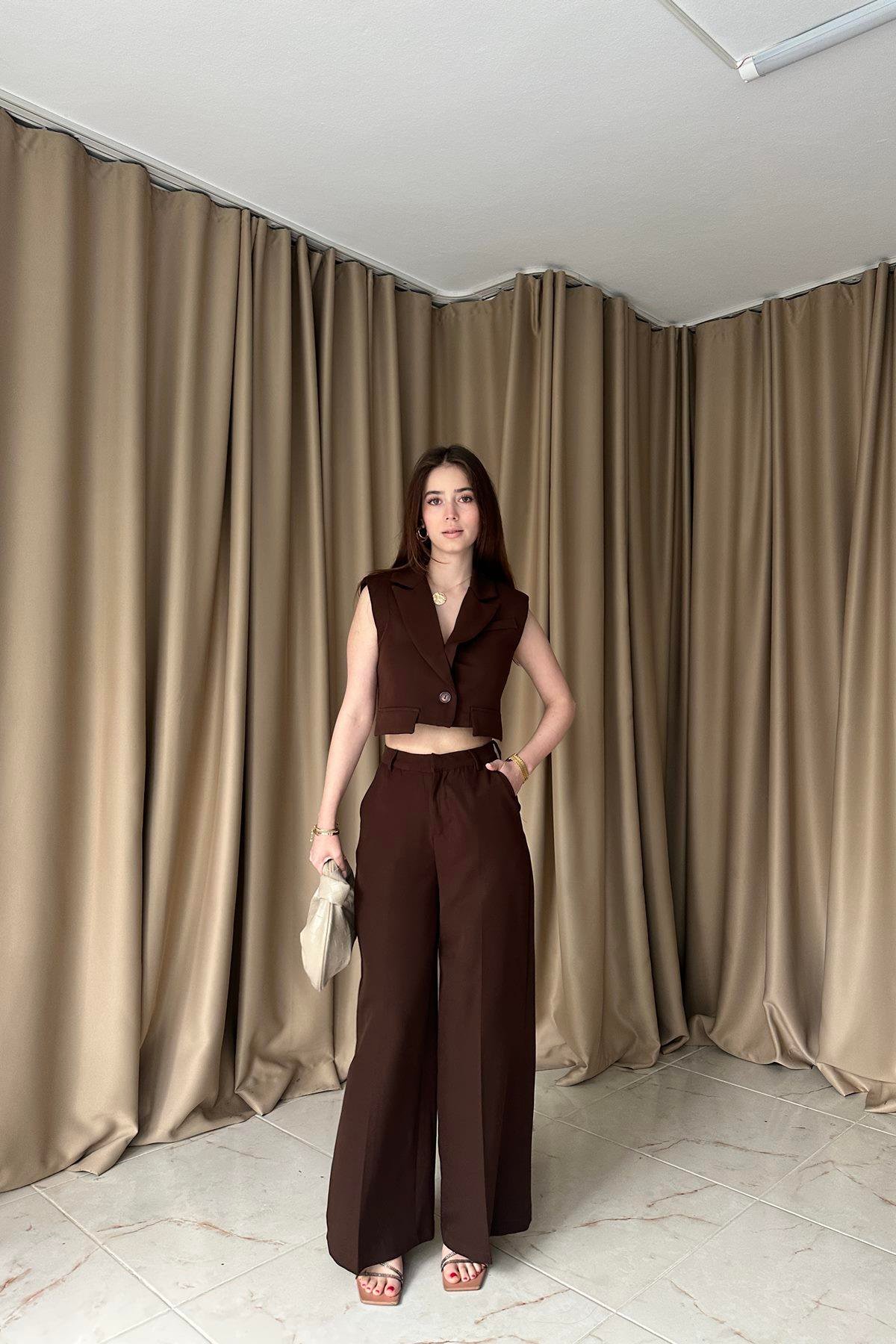 YANDAN CEPLİ DÖKÜMLÜ PANTOLON