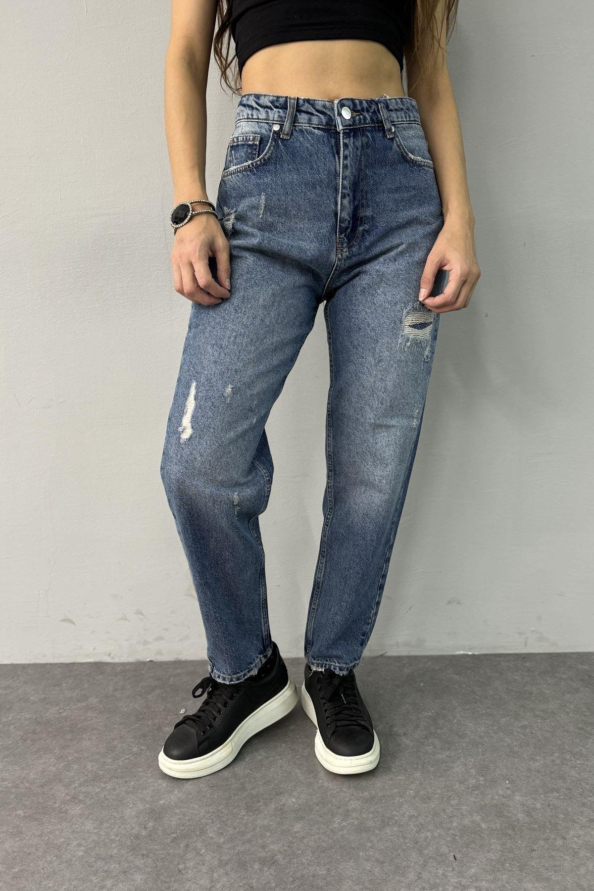 YIRTIK DETAYLI DENİM PANTOLON