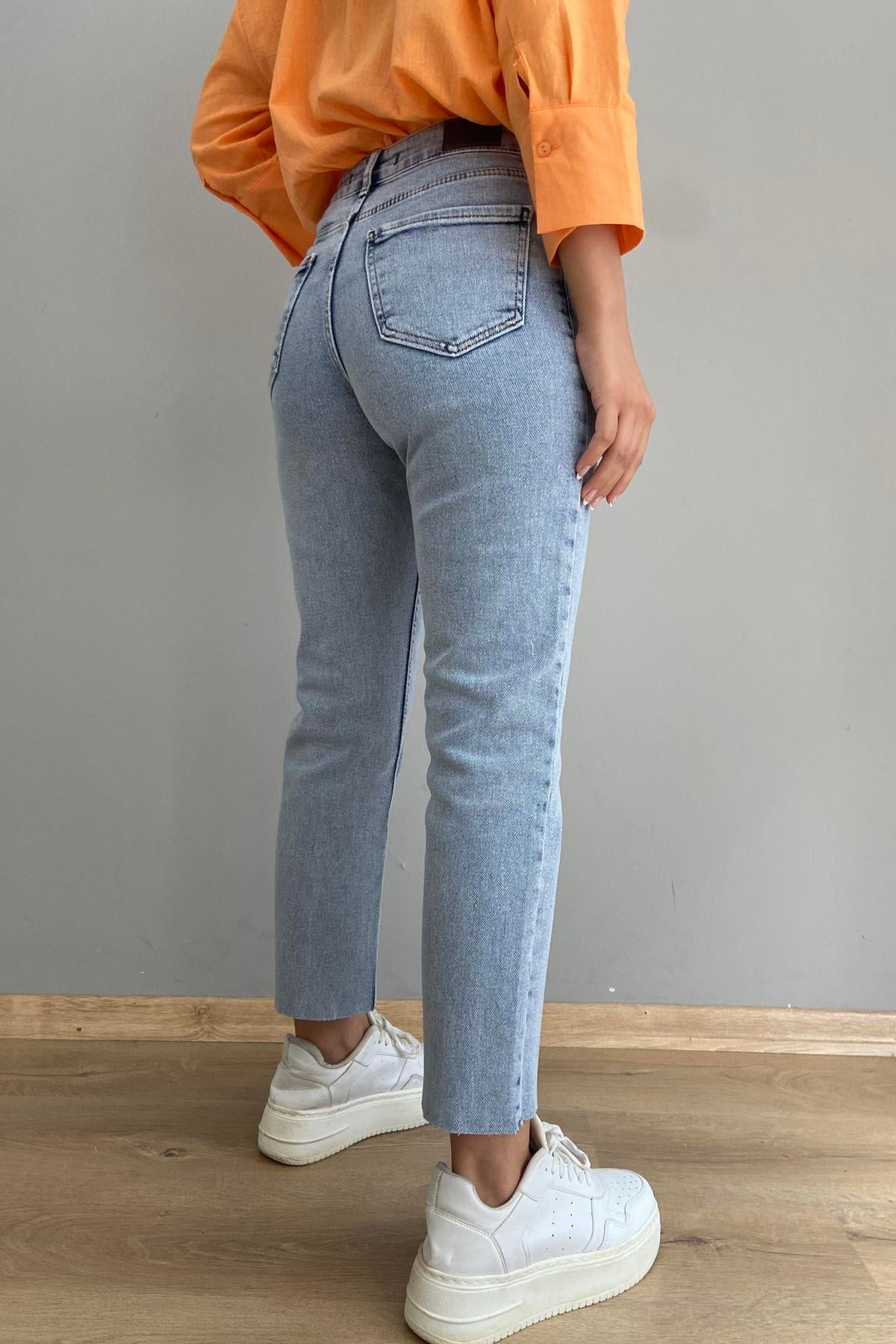 YÜKSEK BEL DİKİŞSİZ PAÇA MOM PANTOLON
