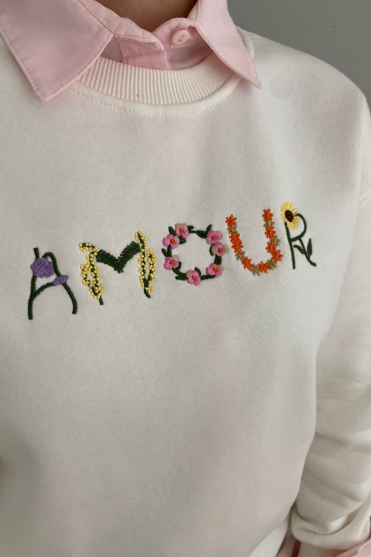 AMOUR NAKIŞLI SWEATSHIRT