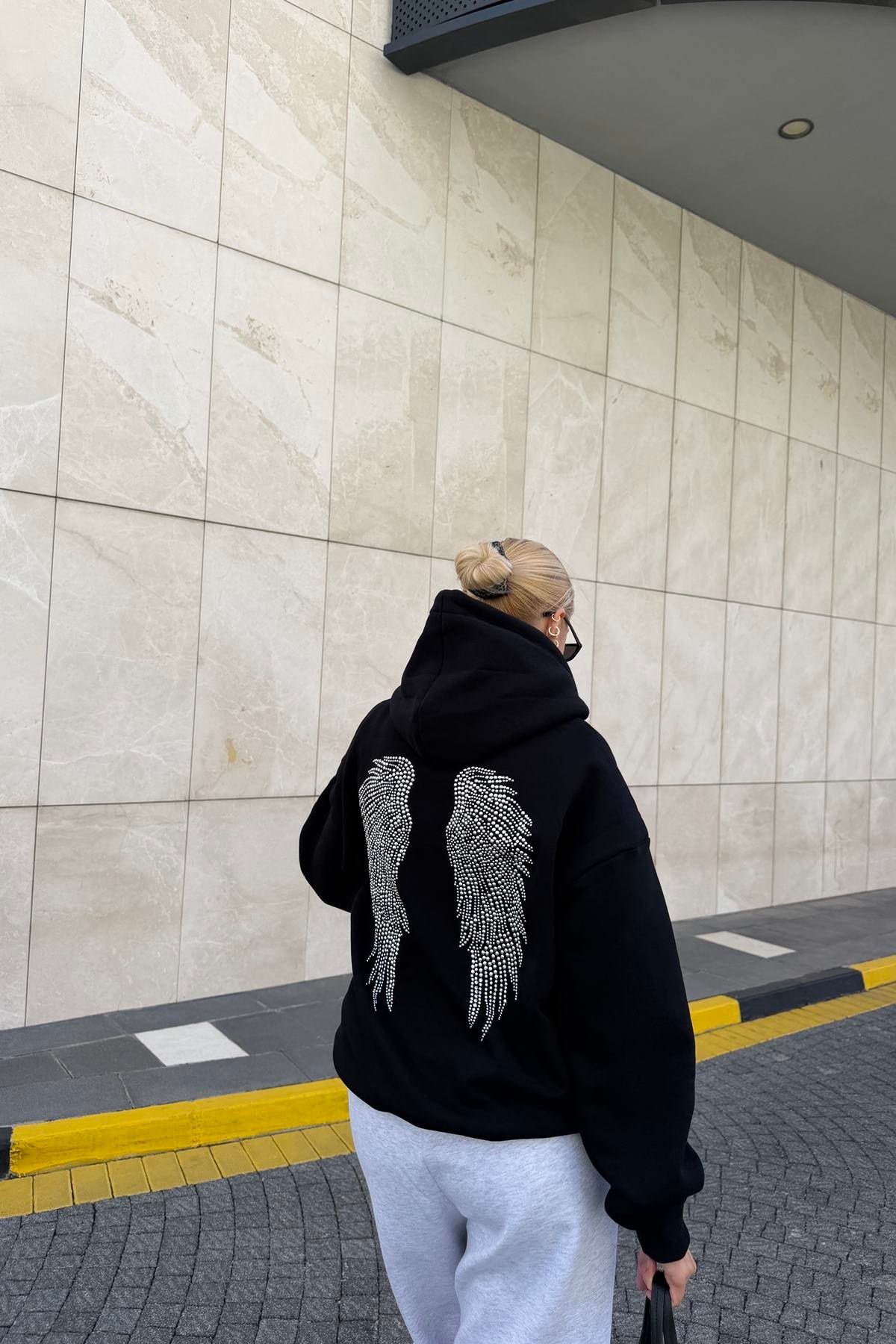 ANGEL TAŞ BASKI DETAY KAPŞONLU SWEATSHIRT