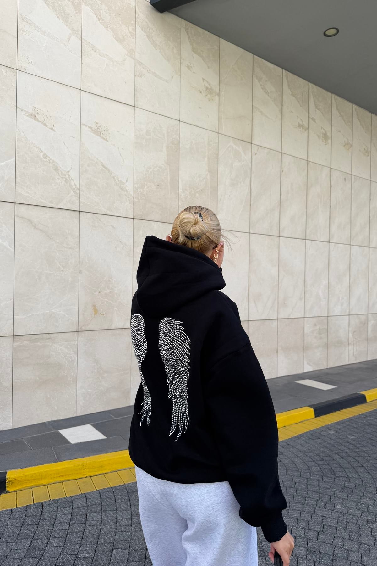 ANGEL TAŞ BASKI DETAY KAPŞONLU SWEATSHIRT