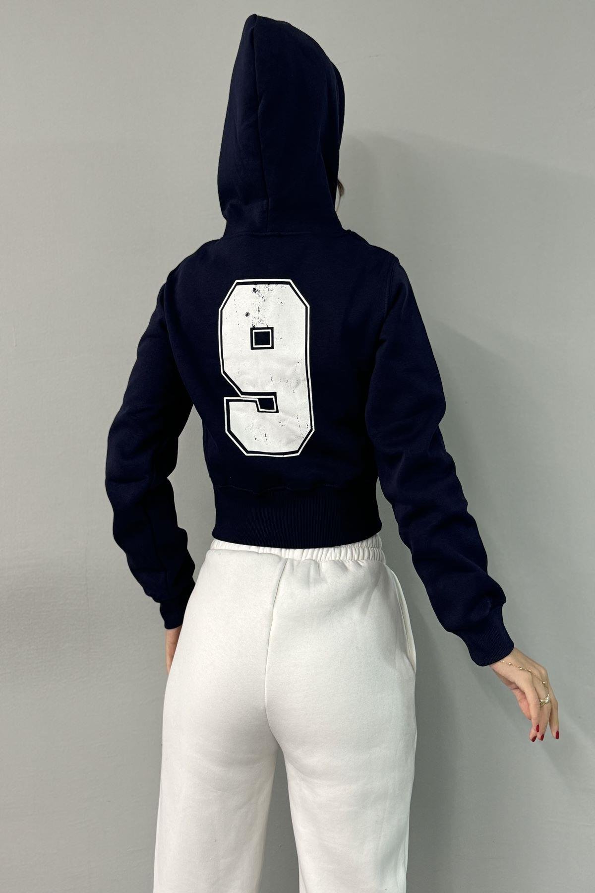 BASKI DETAY FERMUARLI KAPŞONLU CROP SWEAT