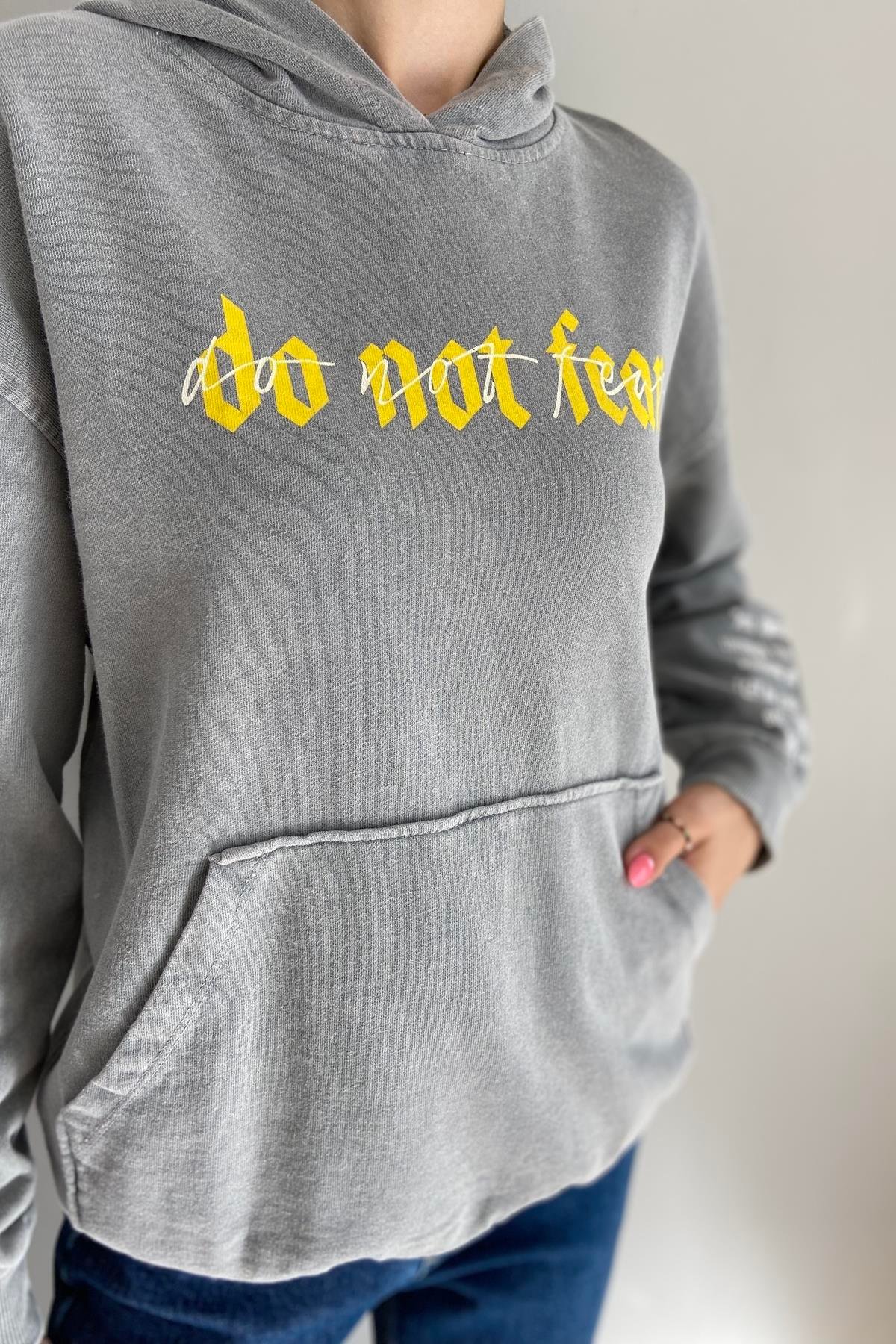 BASKI DETAY YIKAMALI SWEAT