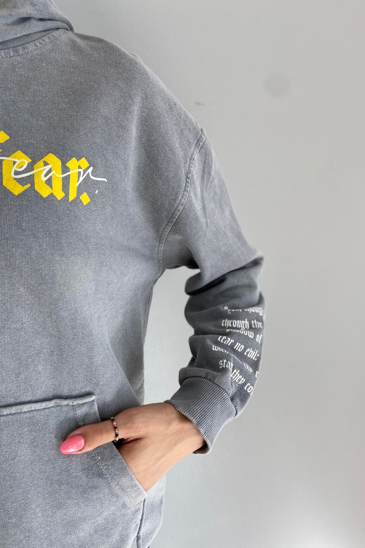 BASKI DETAY YIKAMALI SWEAT