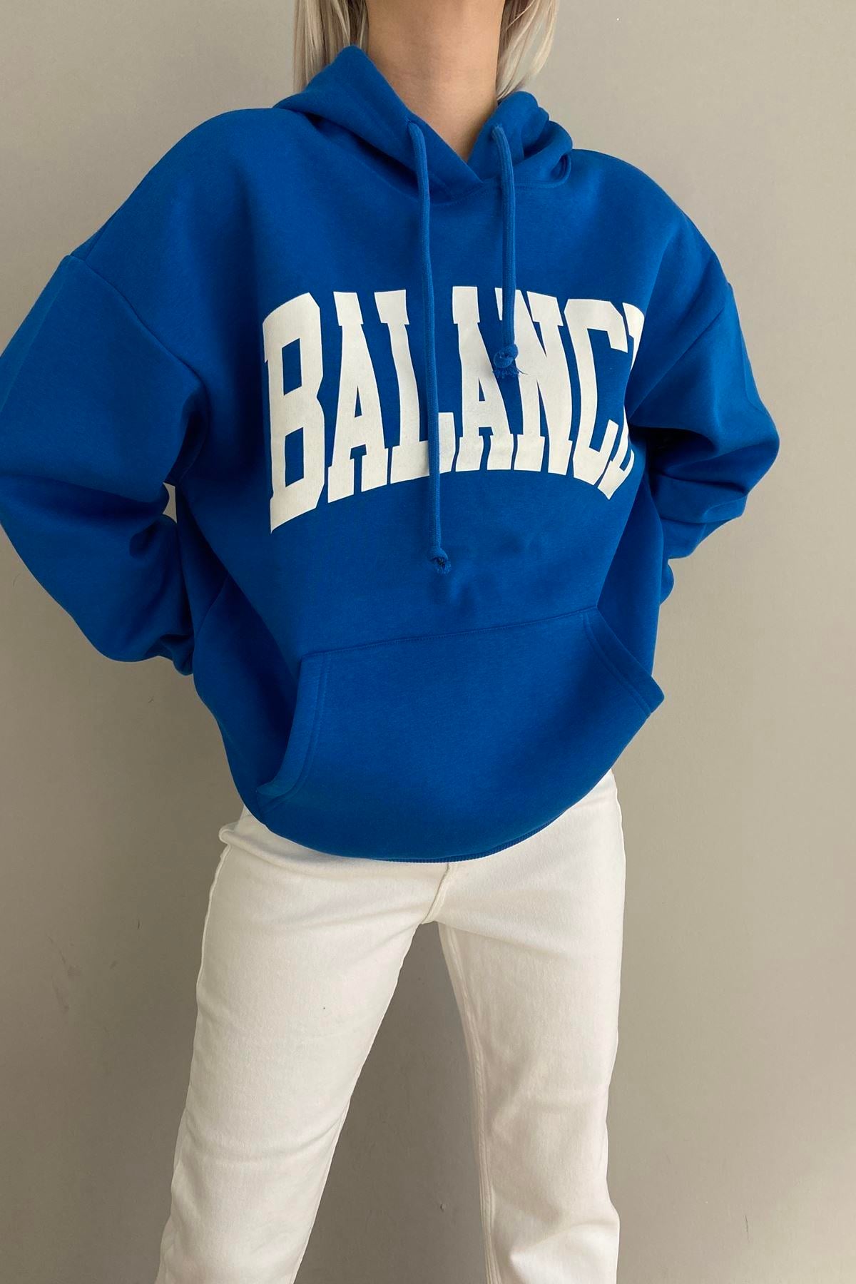 BASKI DETAYLI KAPŞONLU OVERSİZE SWEATSHIRT