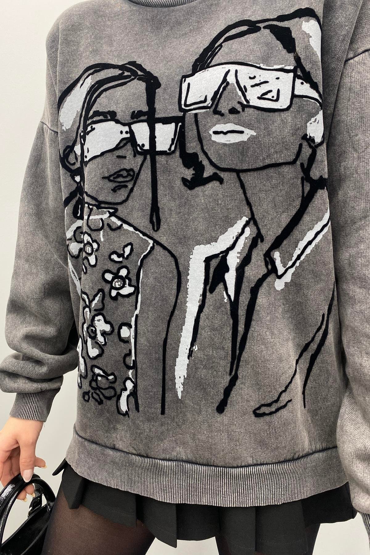 BASKI DETAYLI SWEATSHIRT
