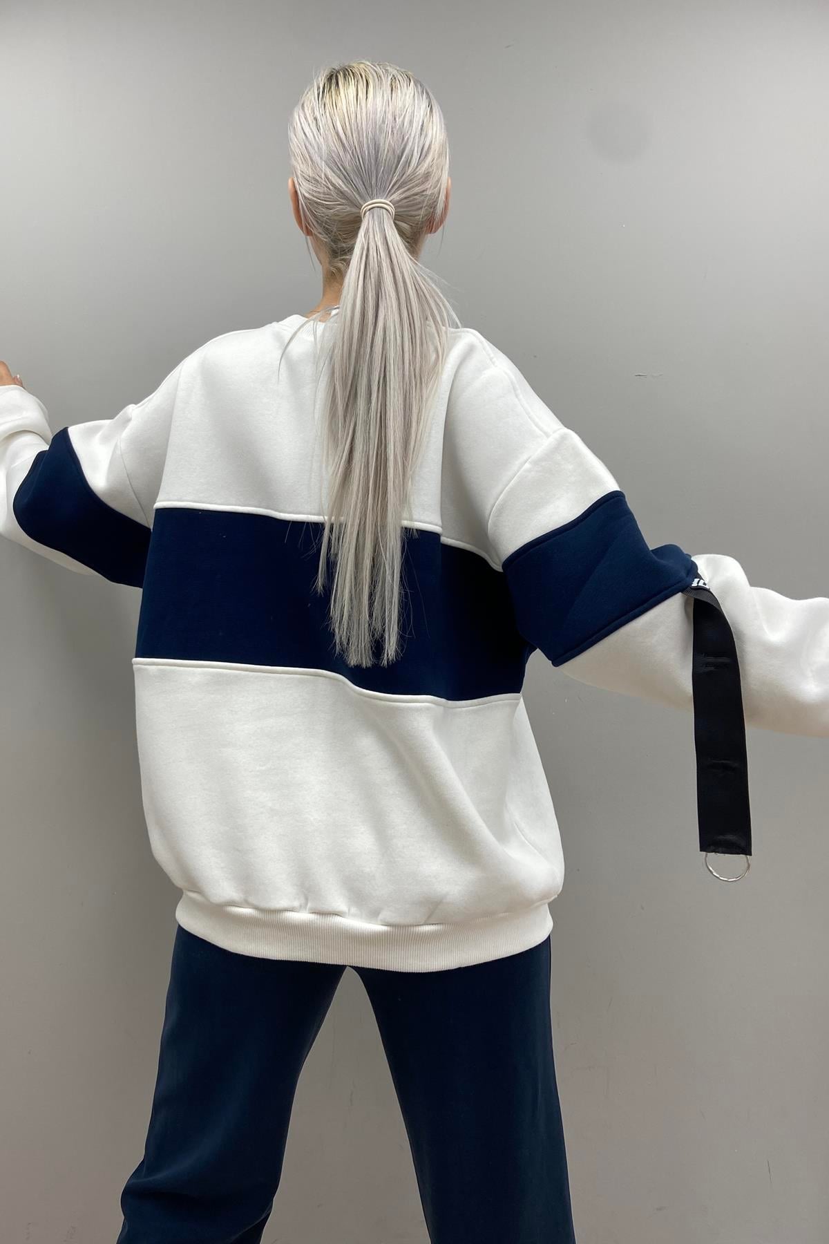 BASKI DETAYLI SWEATSHIRT