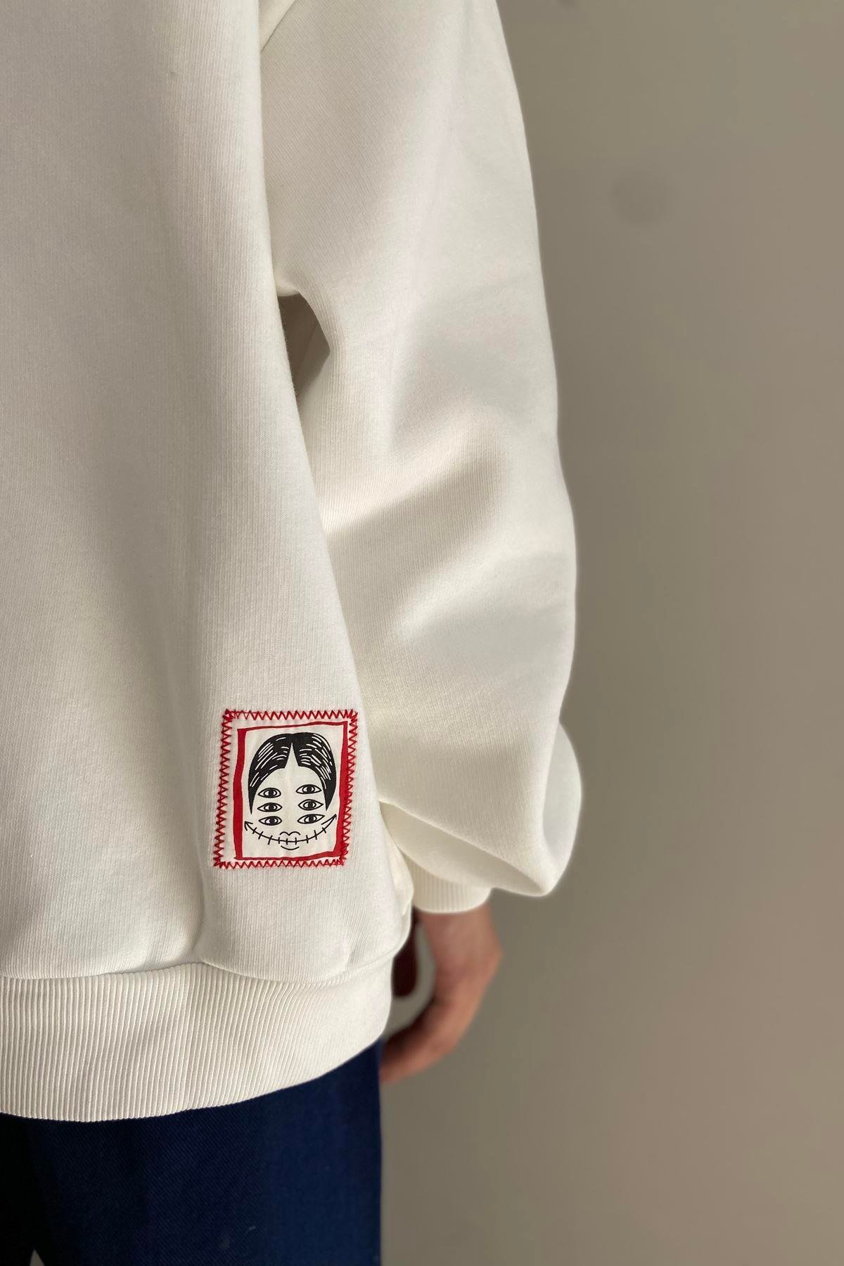 BASKI DETAYLI SWEATSHIRT