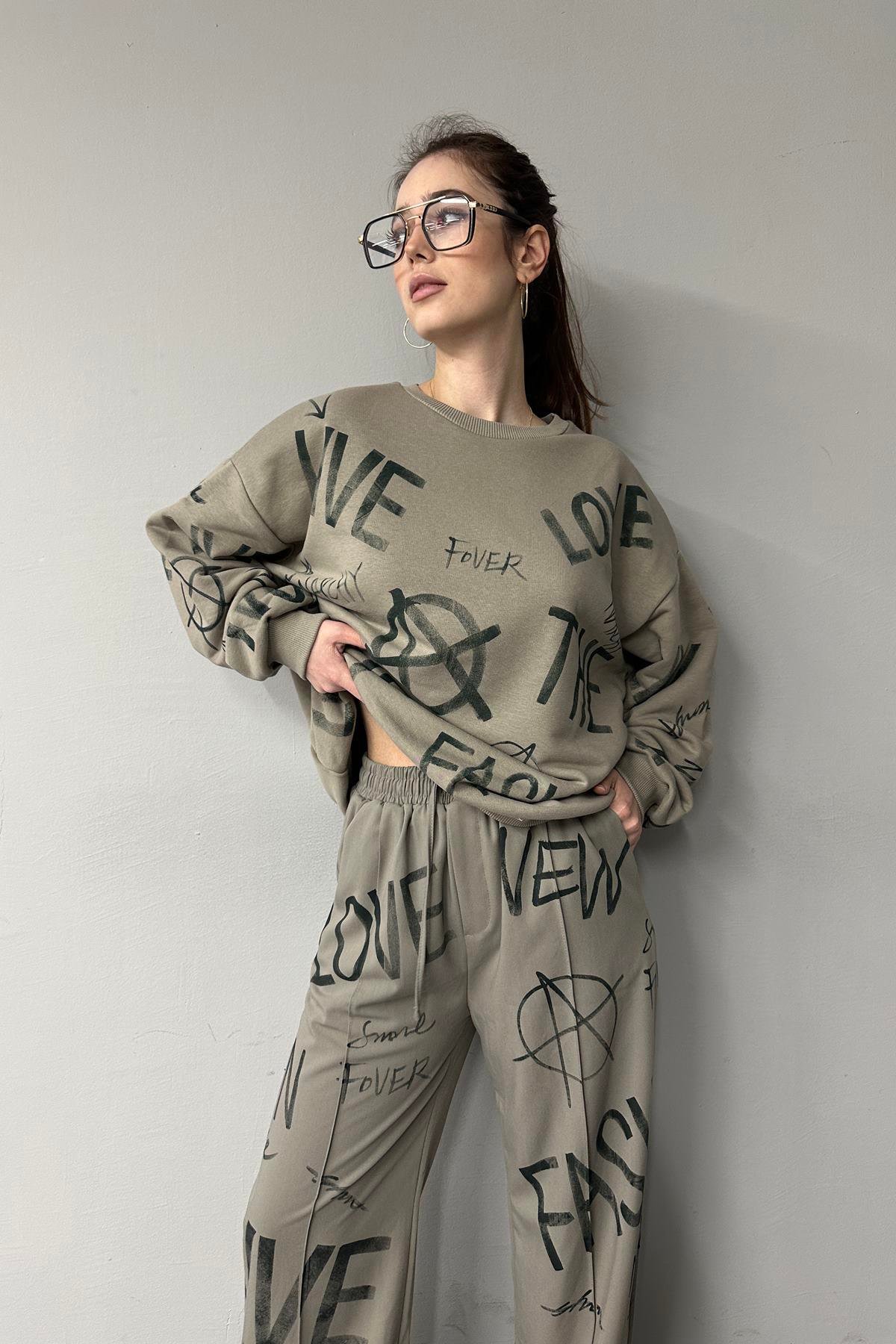 BASKI DETAYLI SWEATSHIRT