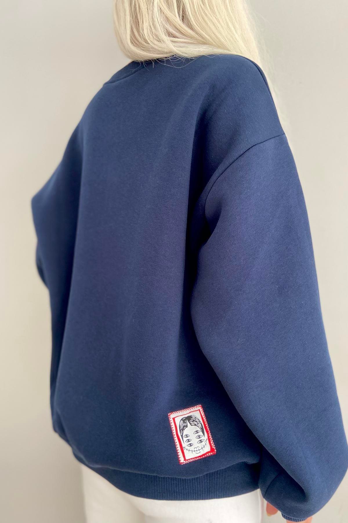 BASKI DETAYLI SWEATSHIRT