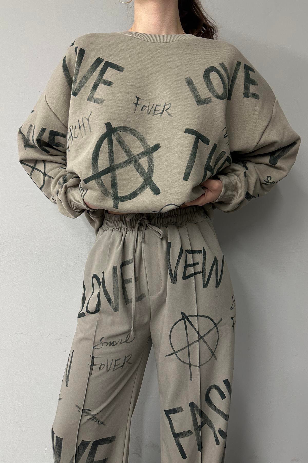 BASKI DETAYLI SWEATSHIRT