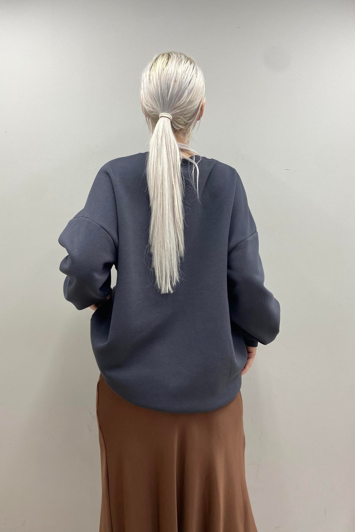 BASKI DETAYLI SWEATSHIRT
