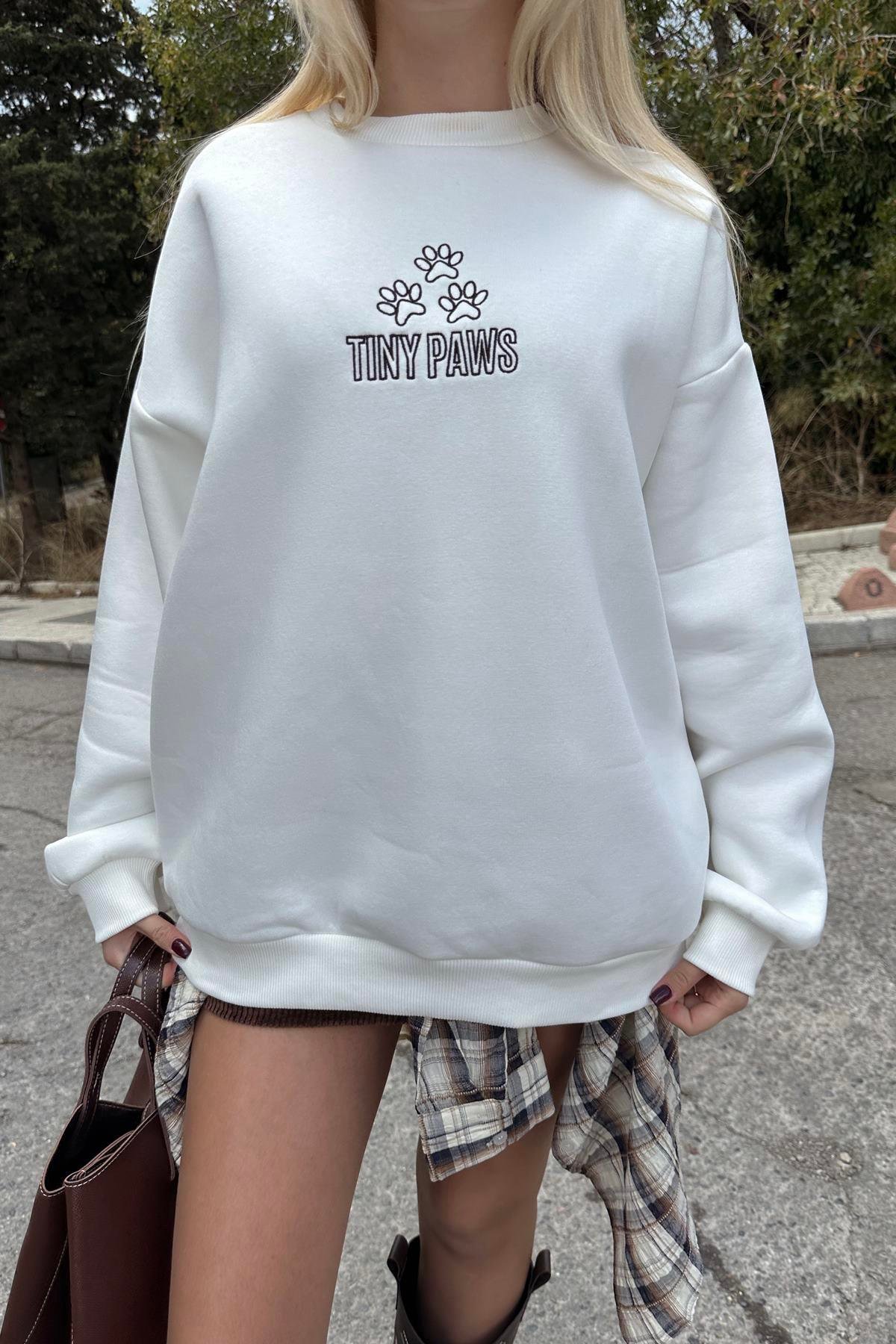 BASKI VE NAKIŞ DETAYLI SWETSHIRT