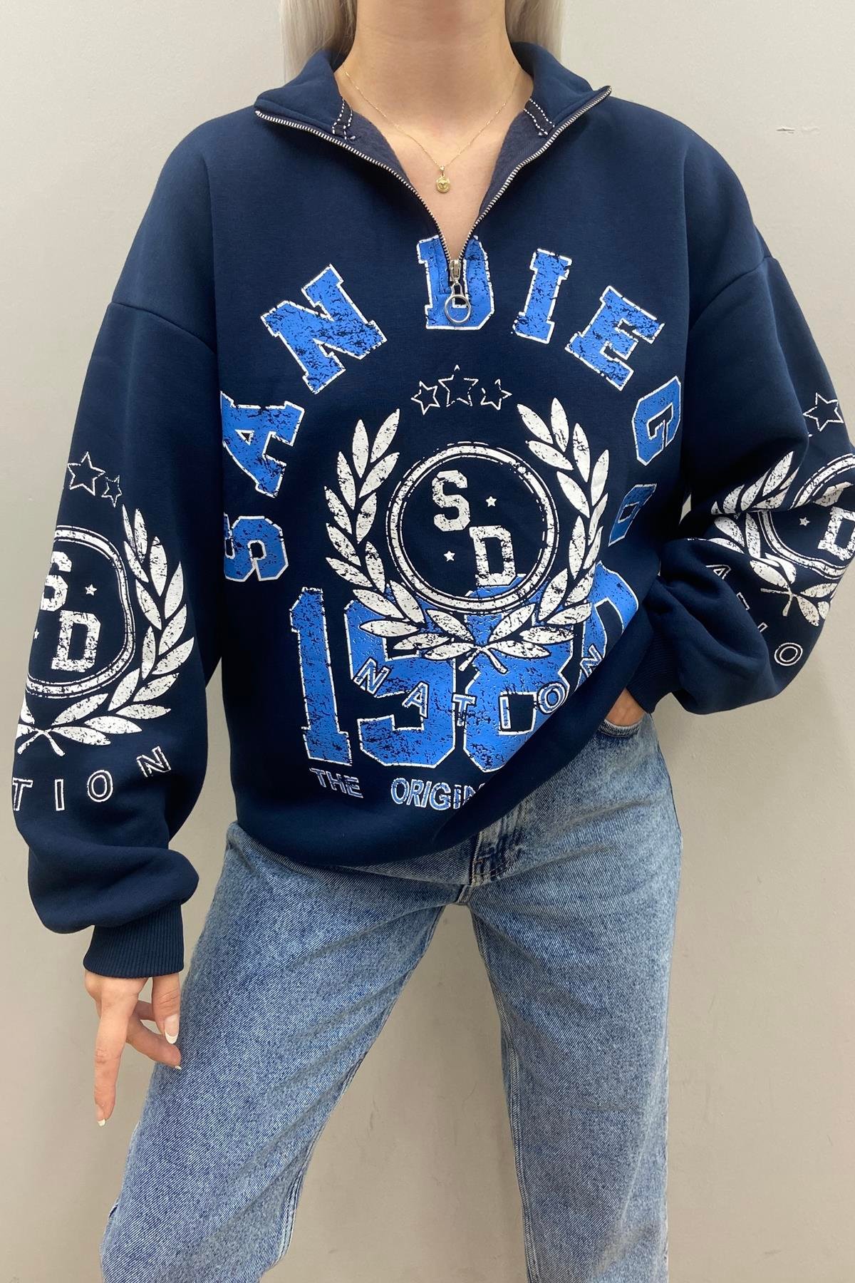 BASKILI FERMUAR DETAYLI SWEATSHIRT