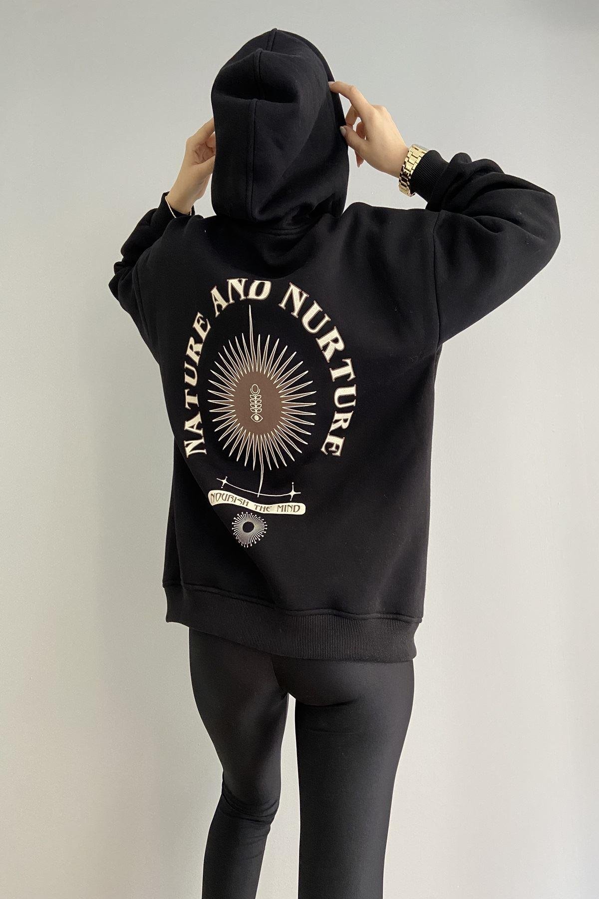 BASKILI KAPŞONLU SWEAT