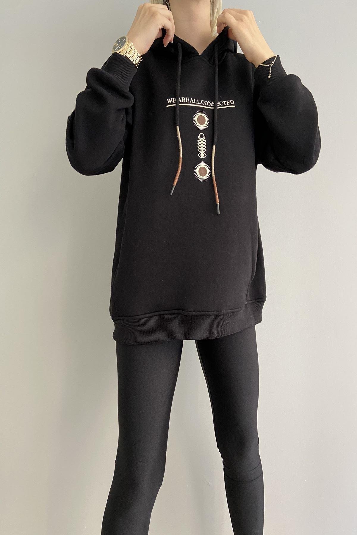 BASKILI KAPŞONLU SWEAT