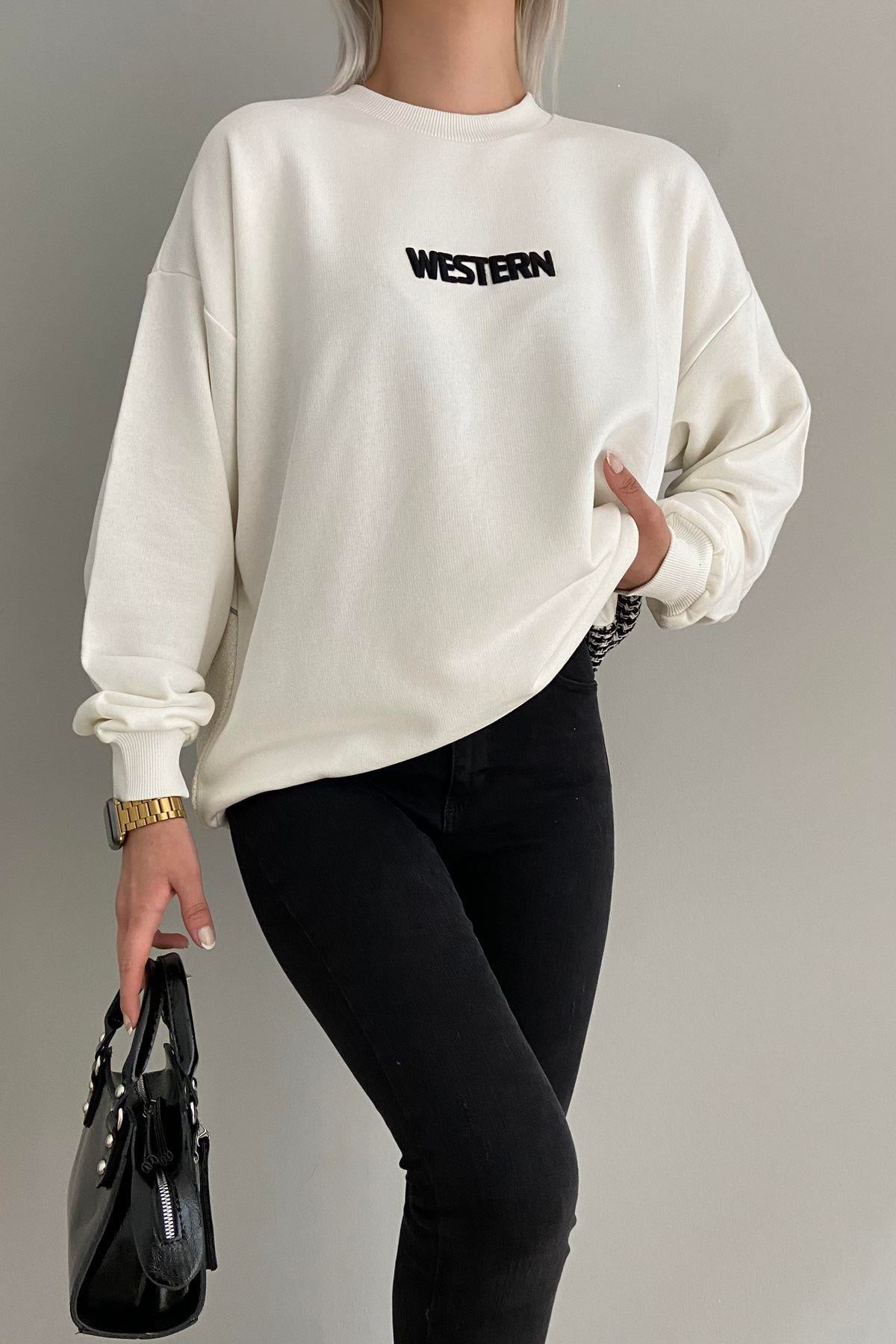 BİİSKLET YAKA NAKIŞLI SWEAT