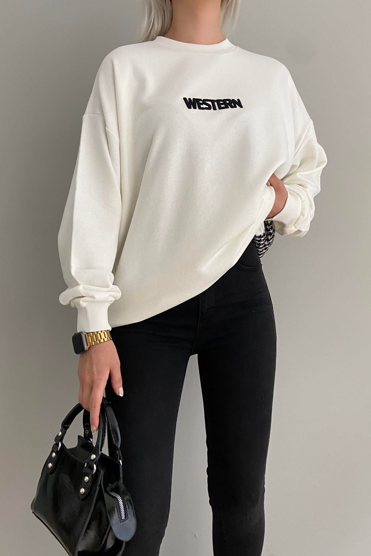 BİİSKLET YAKA NAKIŞLI SWEAT