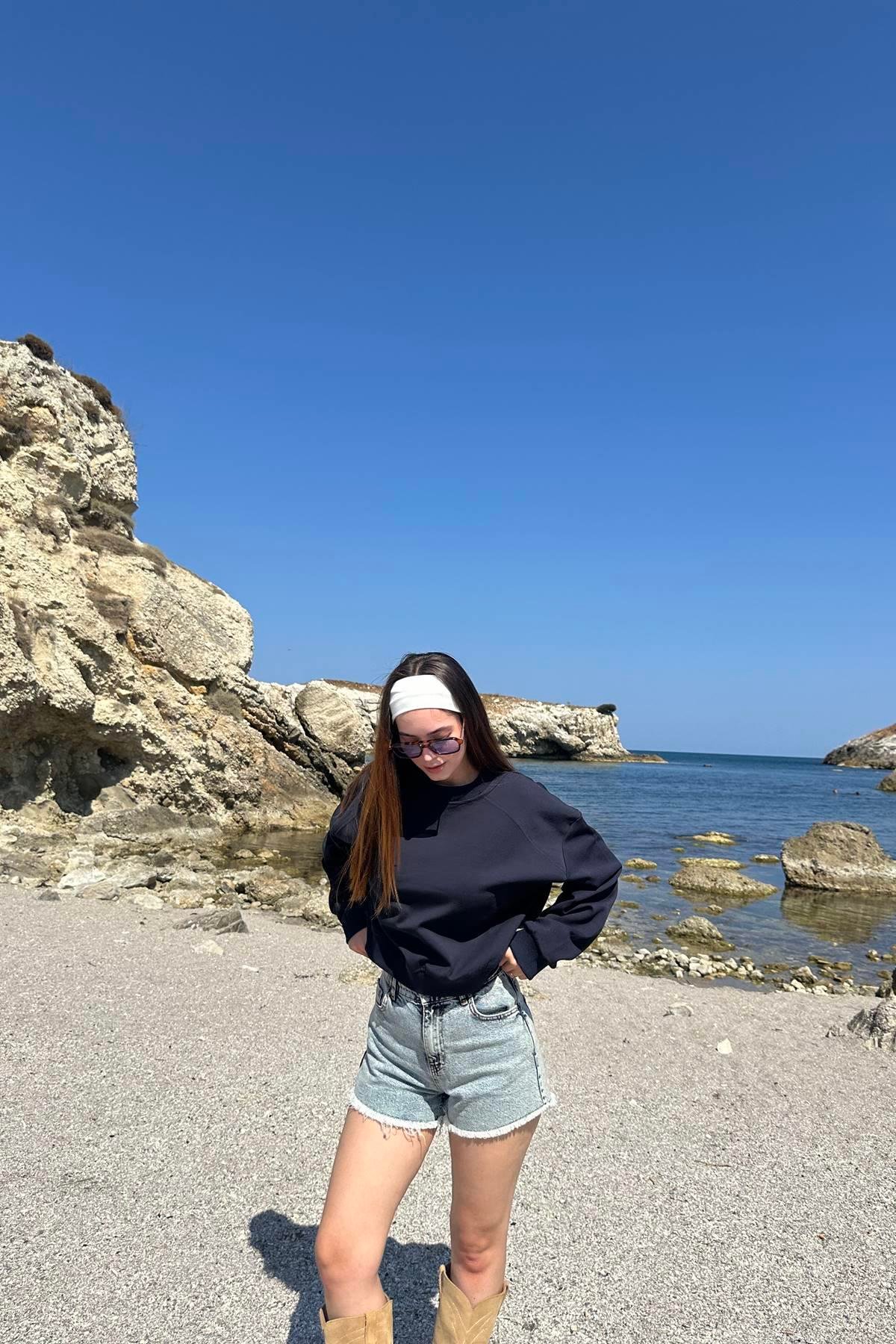 BİSİKLET YAKA CROP SWEATSHIRT