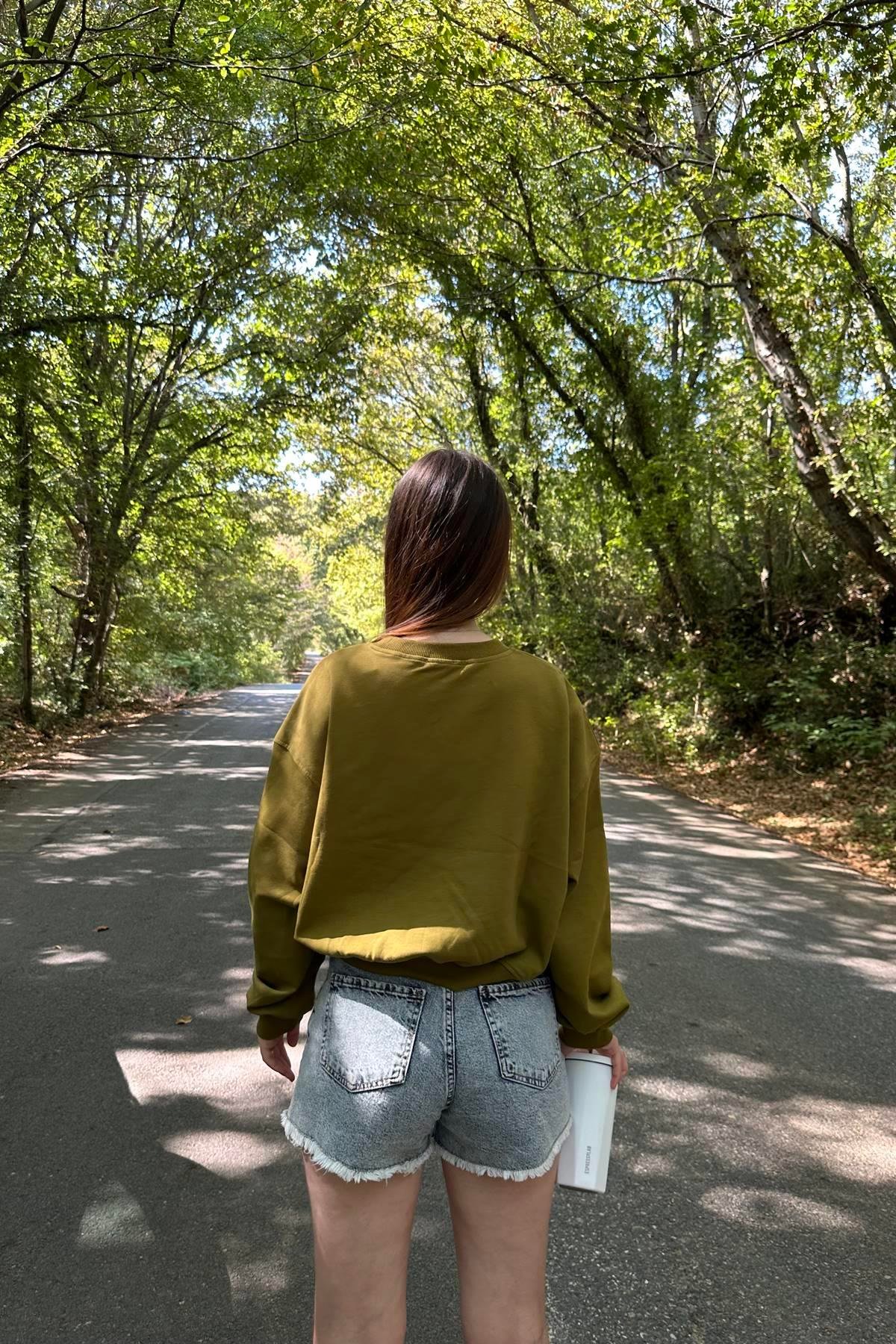 BİSİKLET YAKA CROP SWEATSHIRT