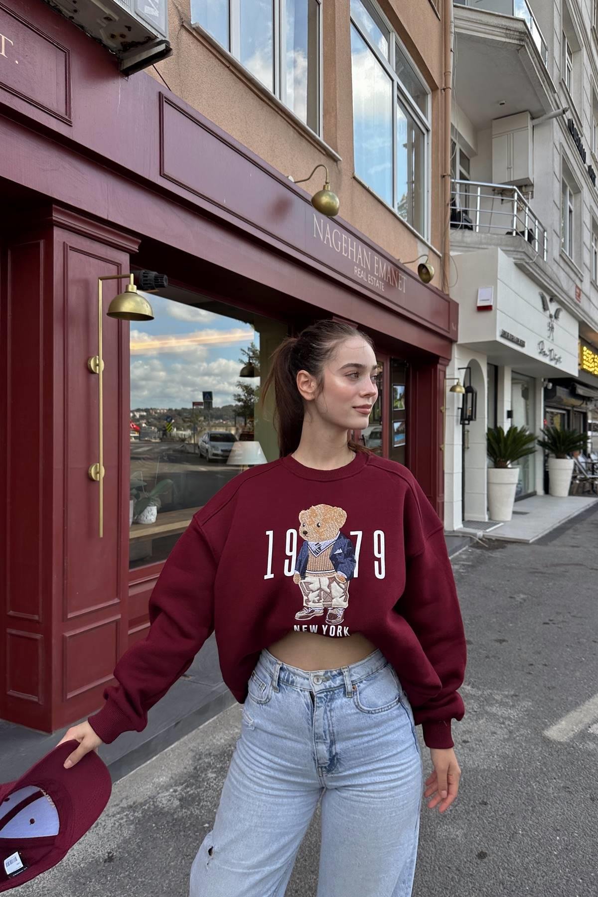 BİSİKLET YAKA NAKIŞ DETAY SWEATSHIRT